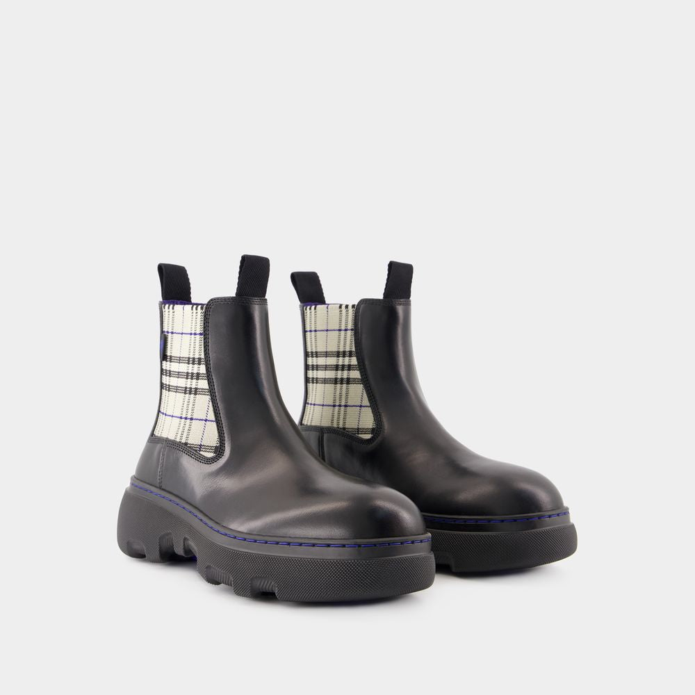 BURBERRY Creeper Chelsea Low Ankle Boots for Women - SS25 Collection