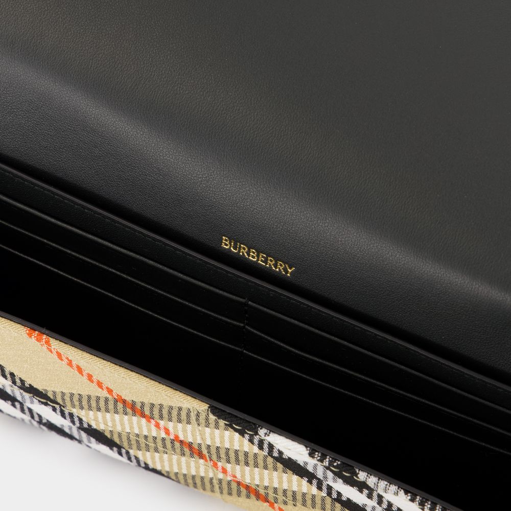 BURBERRY Chic Mini Pouch Handbag for Women