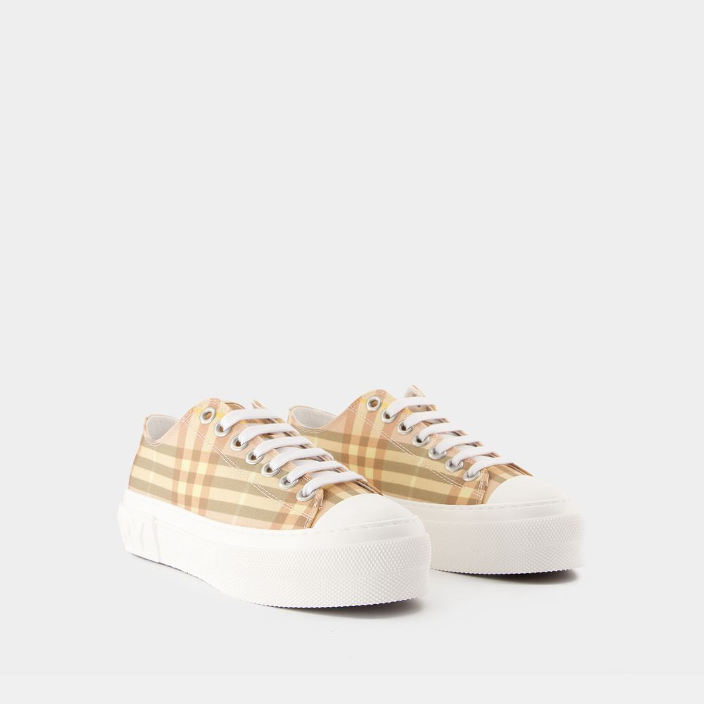 BURBERRY Low-Cut Women's Sneakers - SS25 Edition