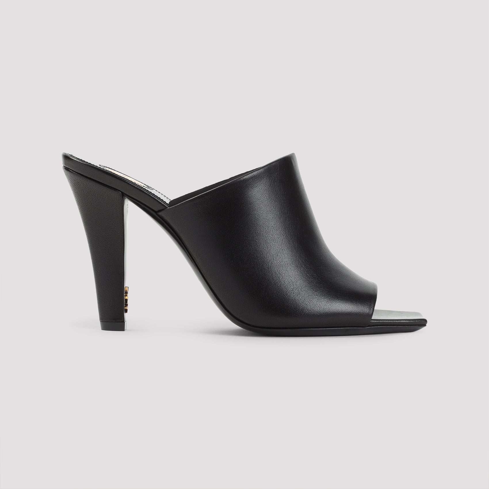 SAINT LAURENT Leather Flat Jill Shoes