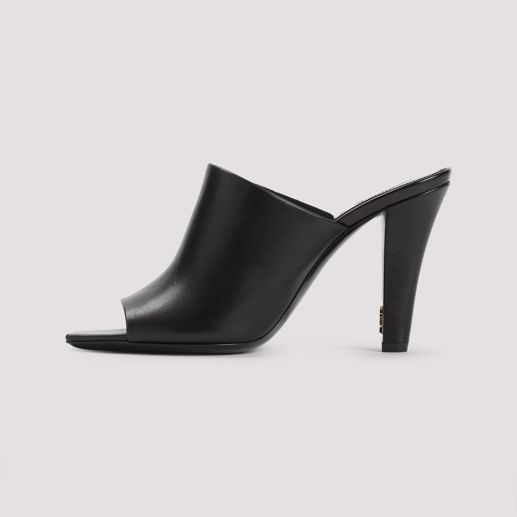 SAINT LAURENT Leather Flat Jill Shoes