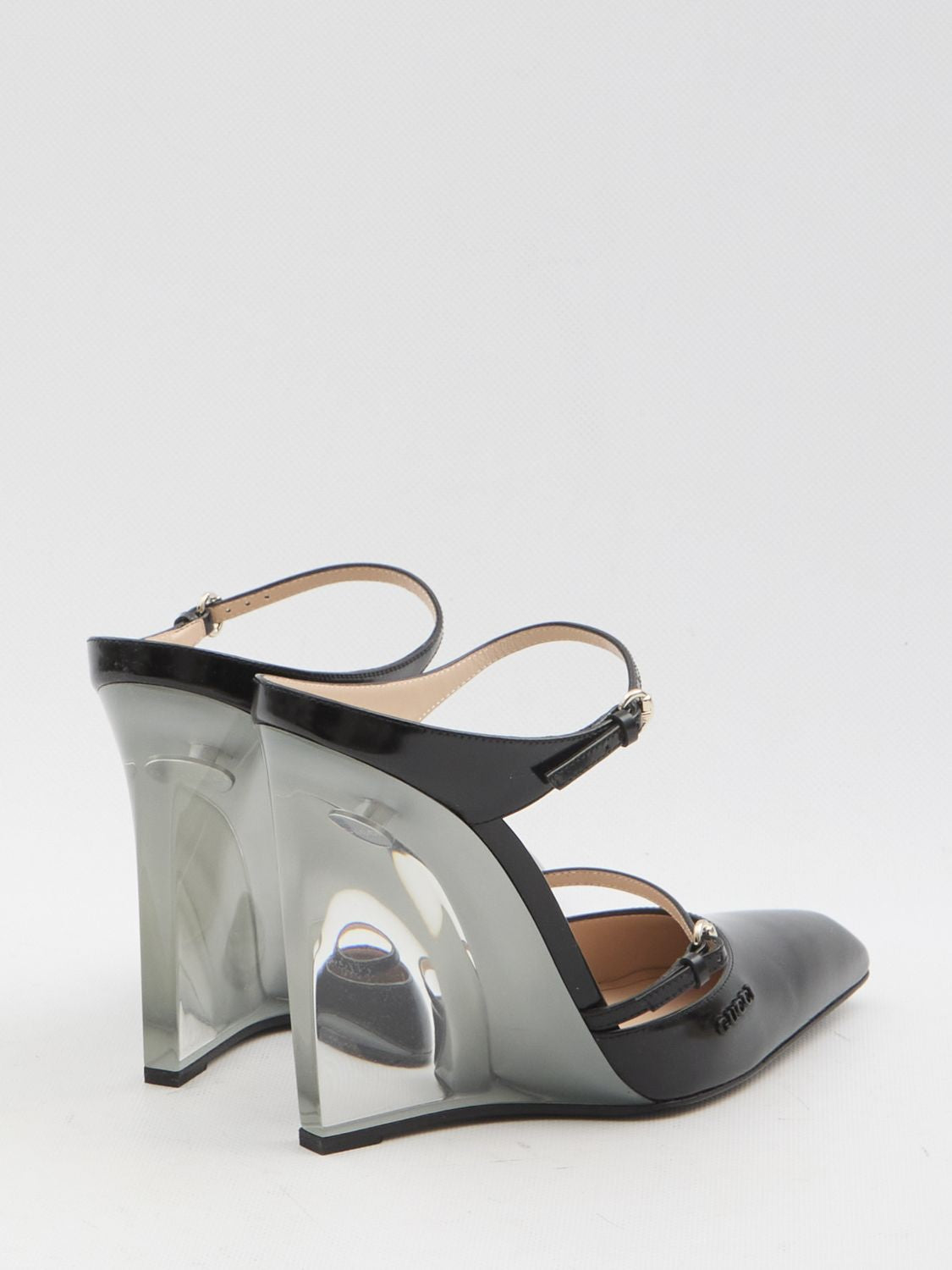 GUCCI Elegant Wedge Pumps with Adjustable Straps