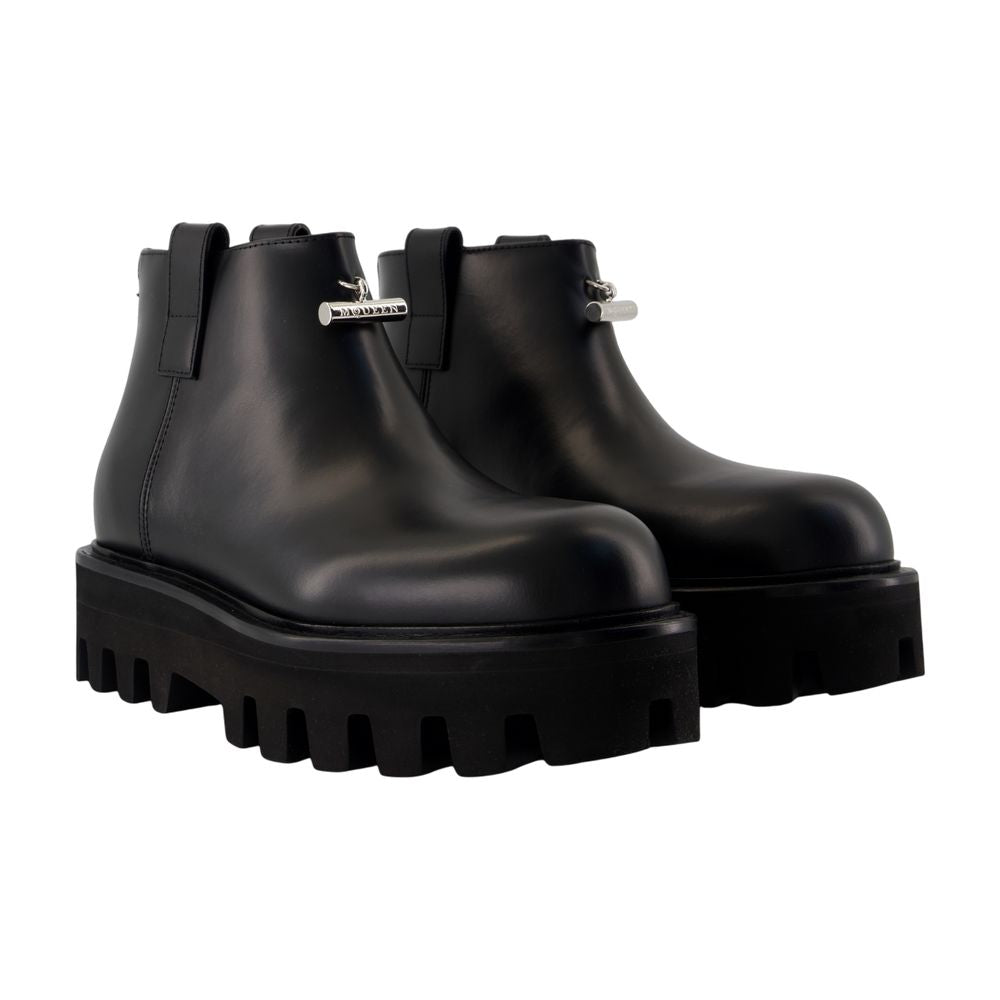 ALEXANDER MCQUEEN Men's Ankle Boots with Silver Hardware