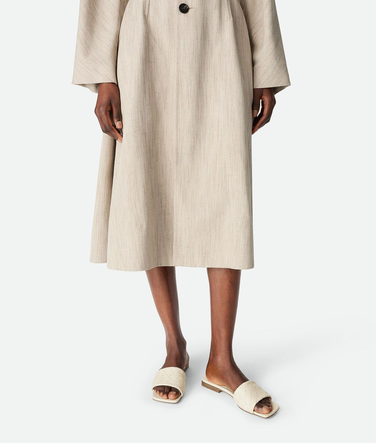 BOTTEGA VENETA Elegant Kitten Heel Intreccio Flat for Women