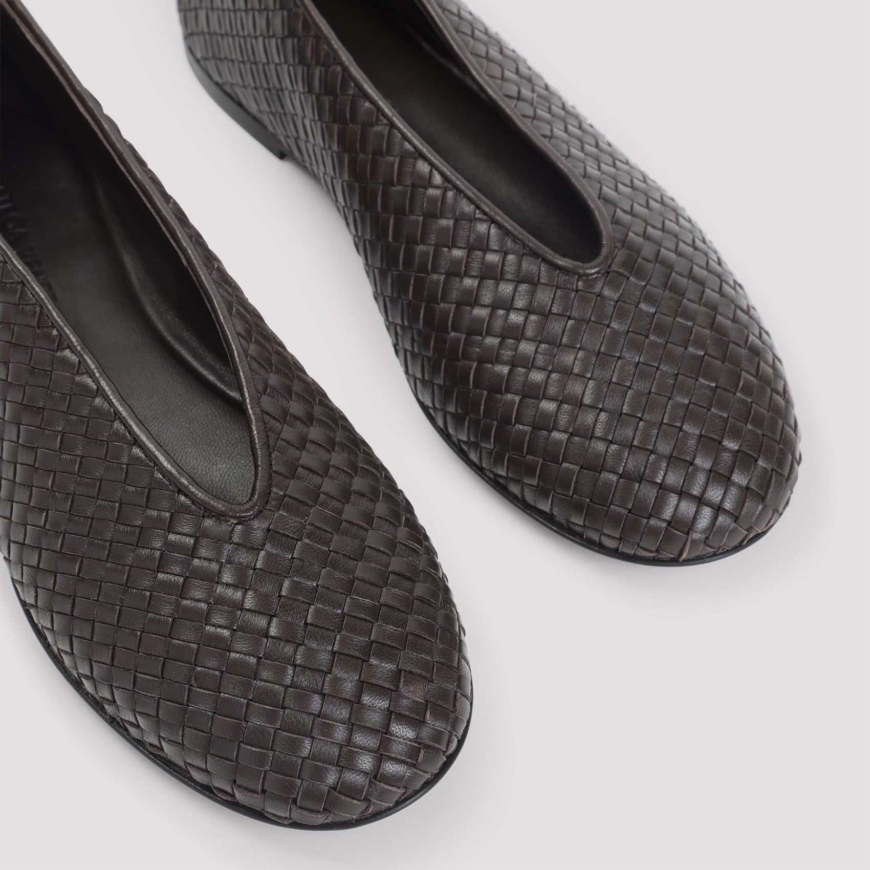 BOTTEGA VENETA Elegant Leather Ballerina Flats for Women