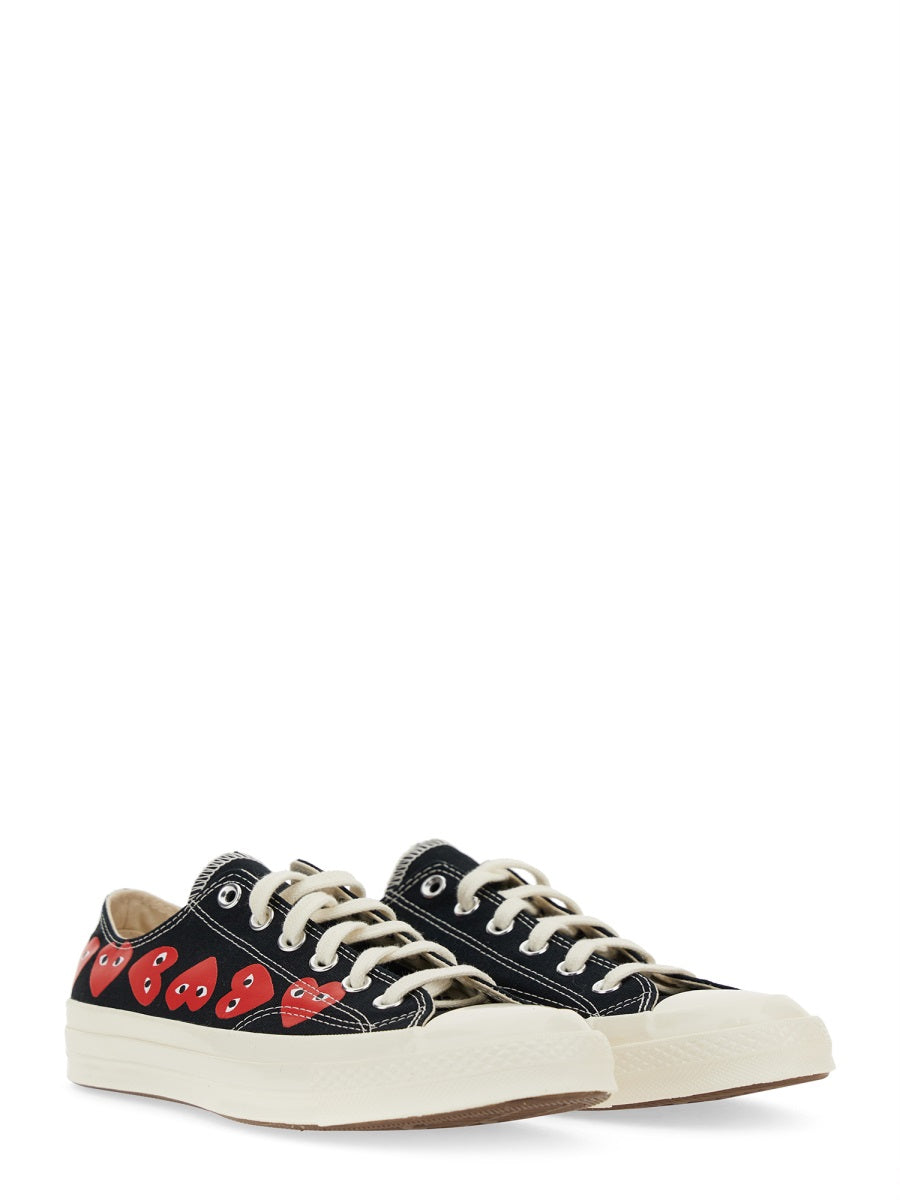COMME DES GARCONS PLAY CONVERSE Heart-Embellished Unisex Sneakers