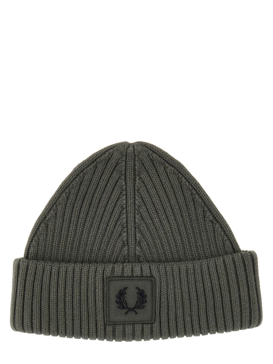FRED PERRY Classic Beanie Hat with Logo