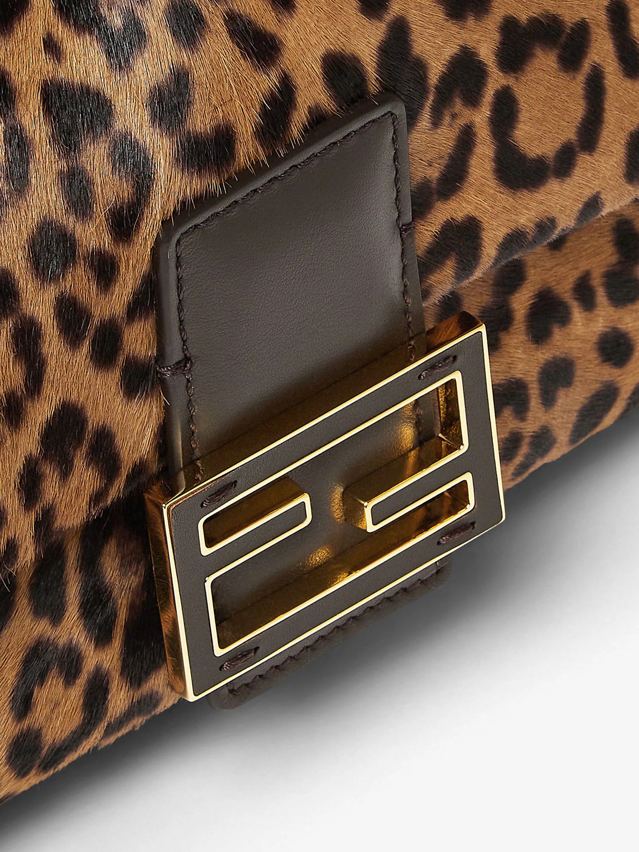 FENDI Mini Baguette Bag - A Chic Handbag for Every Occasion