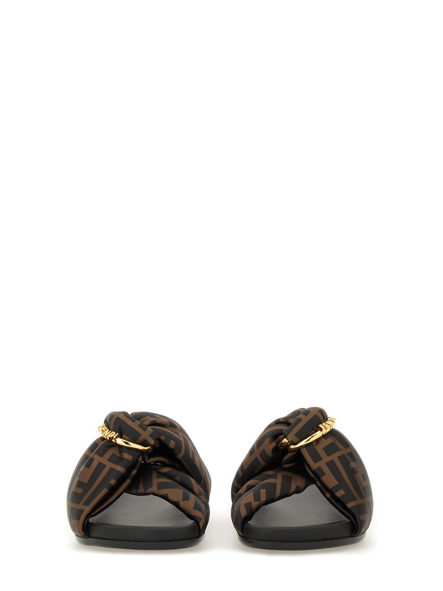 FENDI Elegant Flat Sandals with Twist Detailing