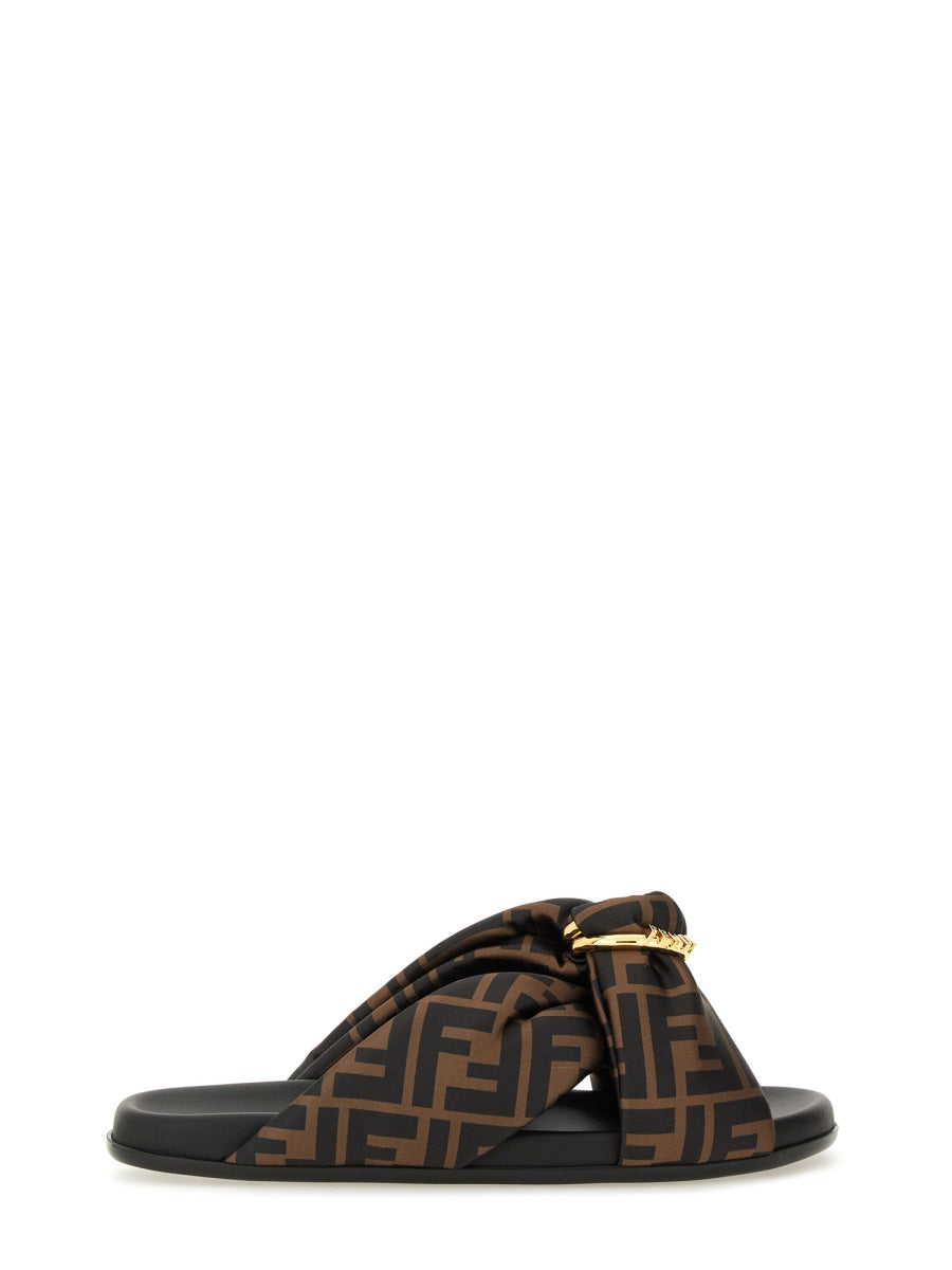 FENDI Elegant Flat Sandals with Twist Detailing