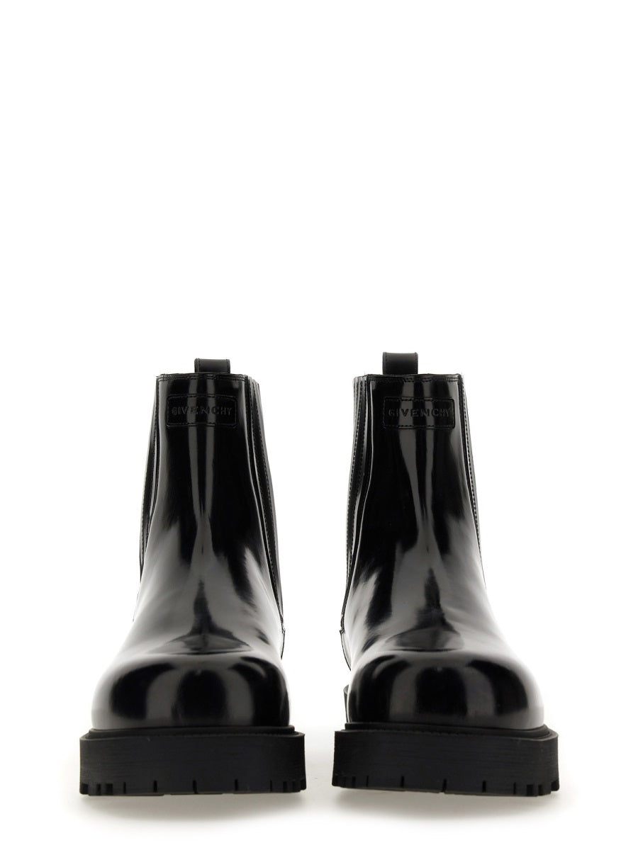 GIVENCHY Show Leather Chelsea Boots