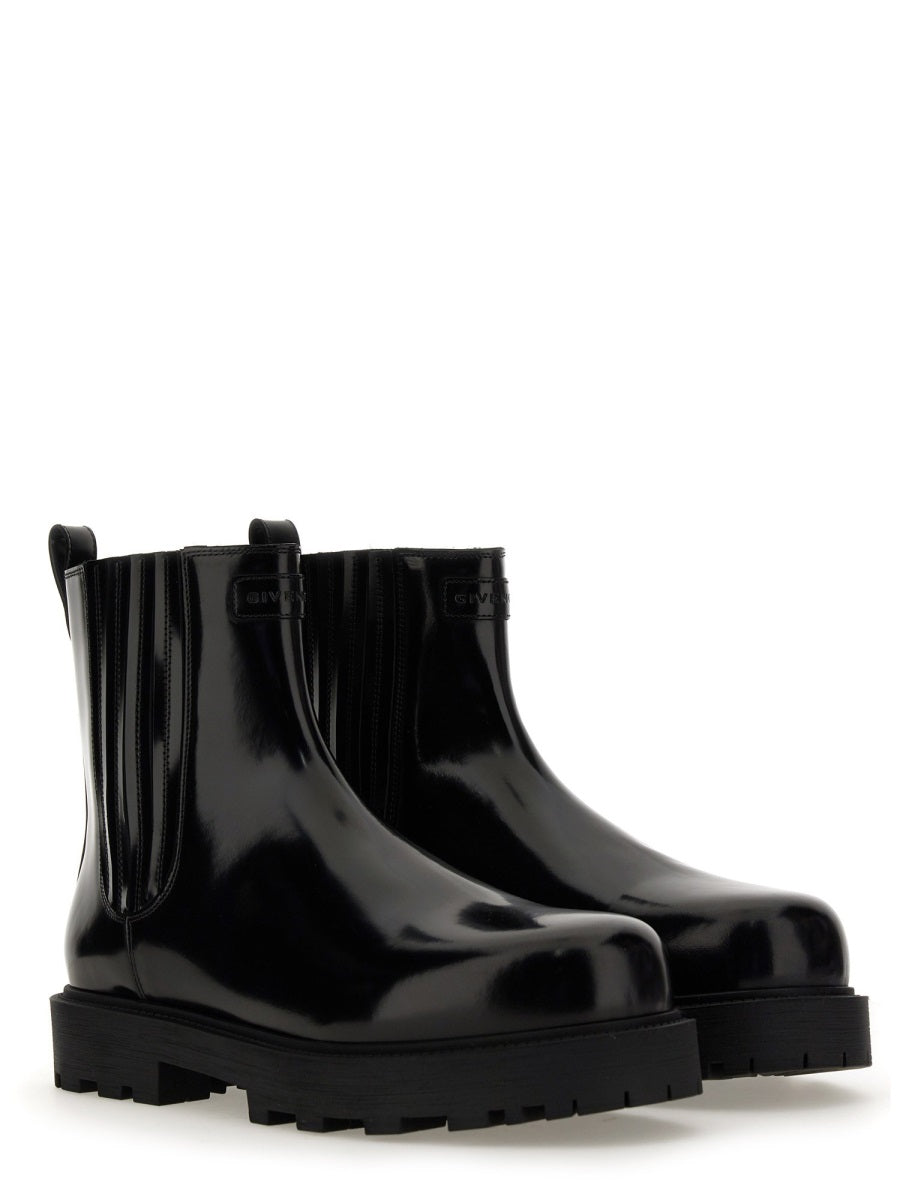 GIVENCHY Show Leather Chelsea Boots