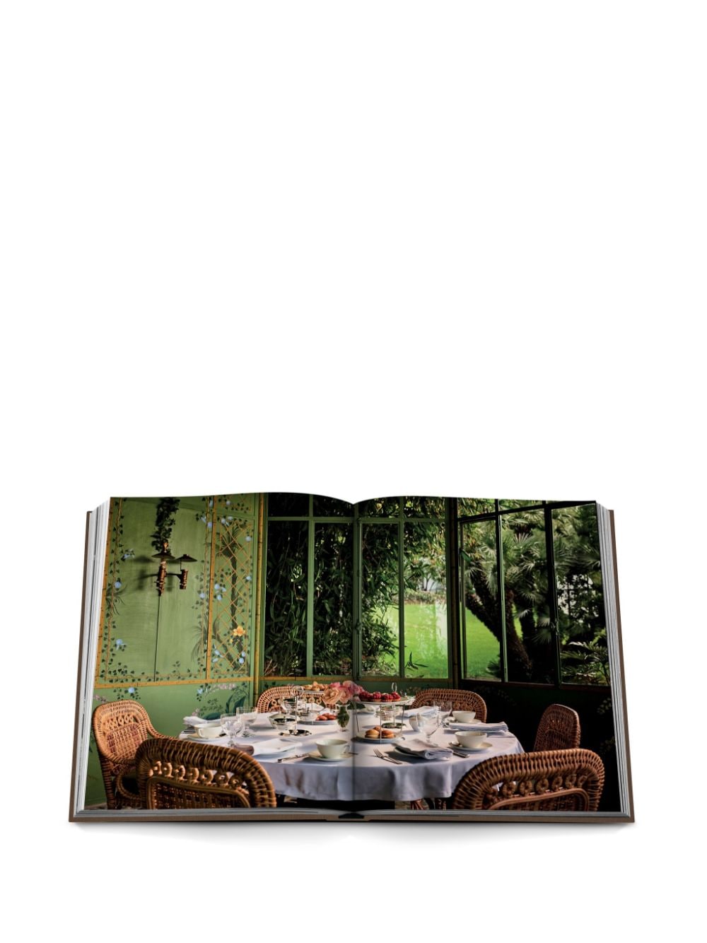 ASSOULINE Chic Linen Hardback Book - A Guide to Modern Hosting