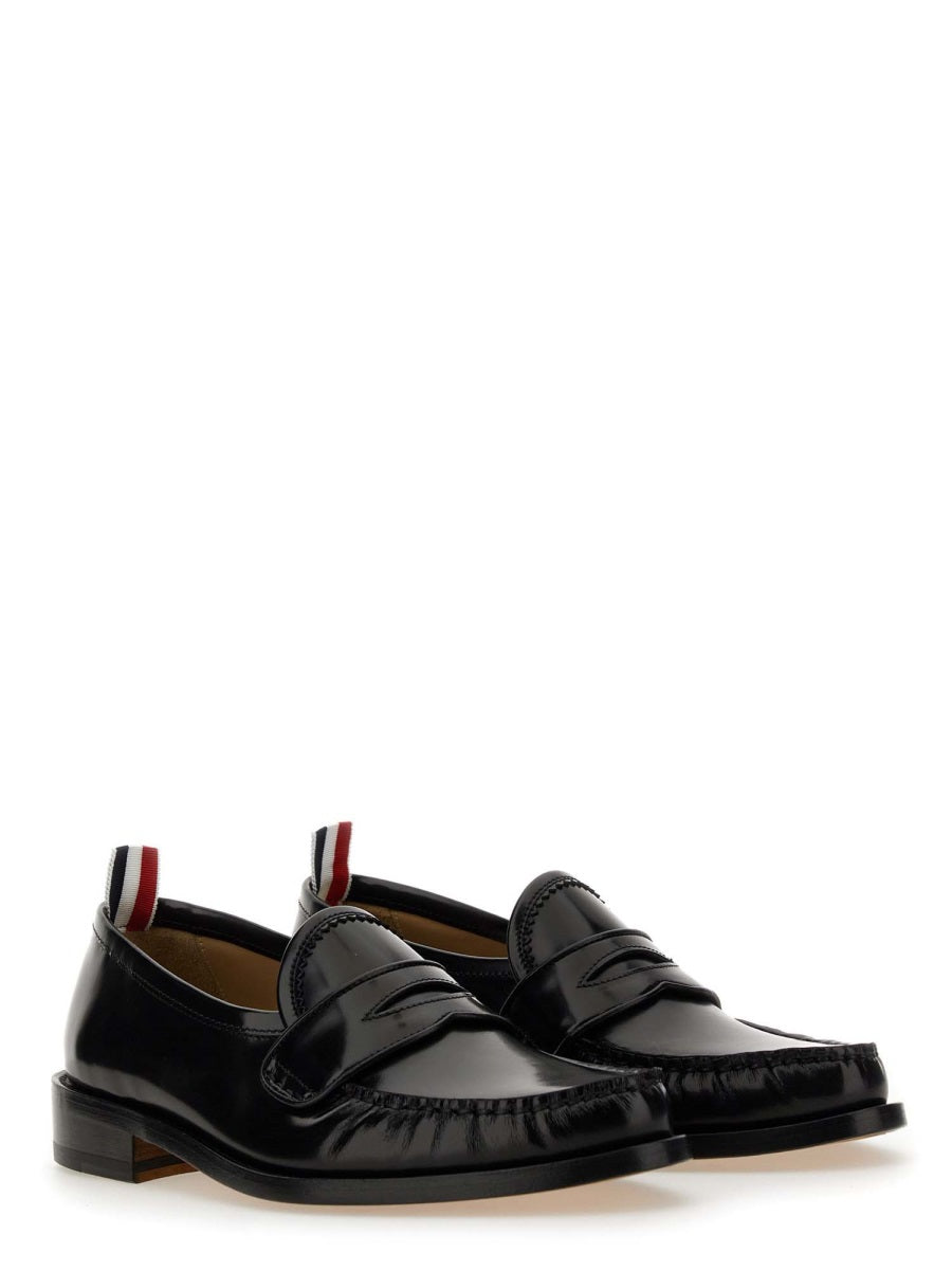 THOM BROWNE Elegant Leather Loafer for Men