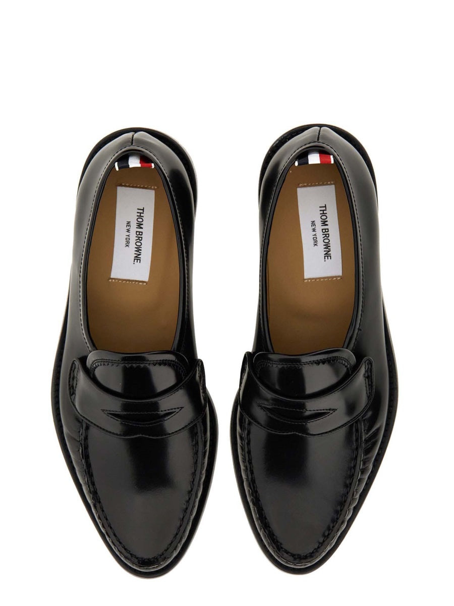 THOM BROWNE Elegant Leather Loafer for Men