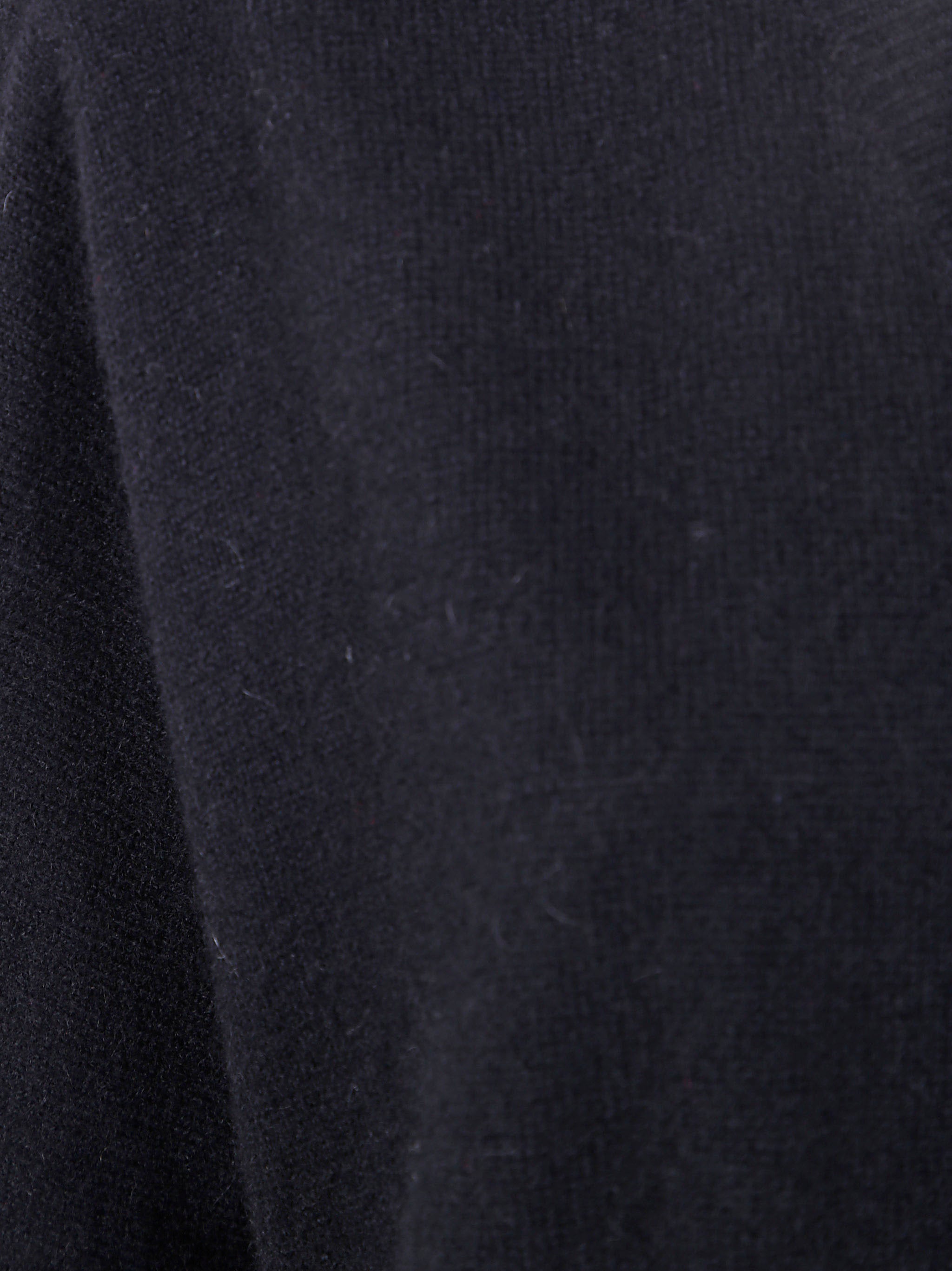 ABSOLUT CASHMERE Oversized V-Neck Cashmere Sweater