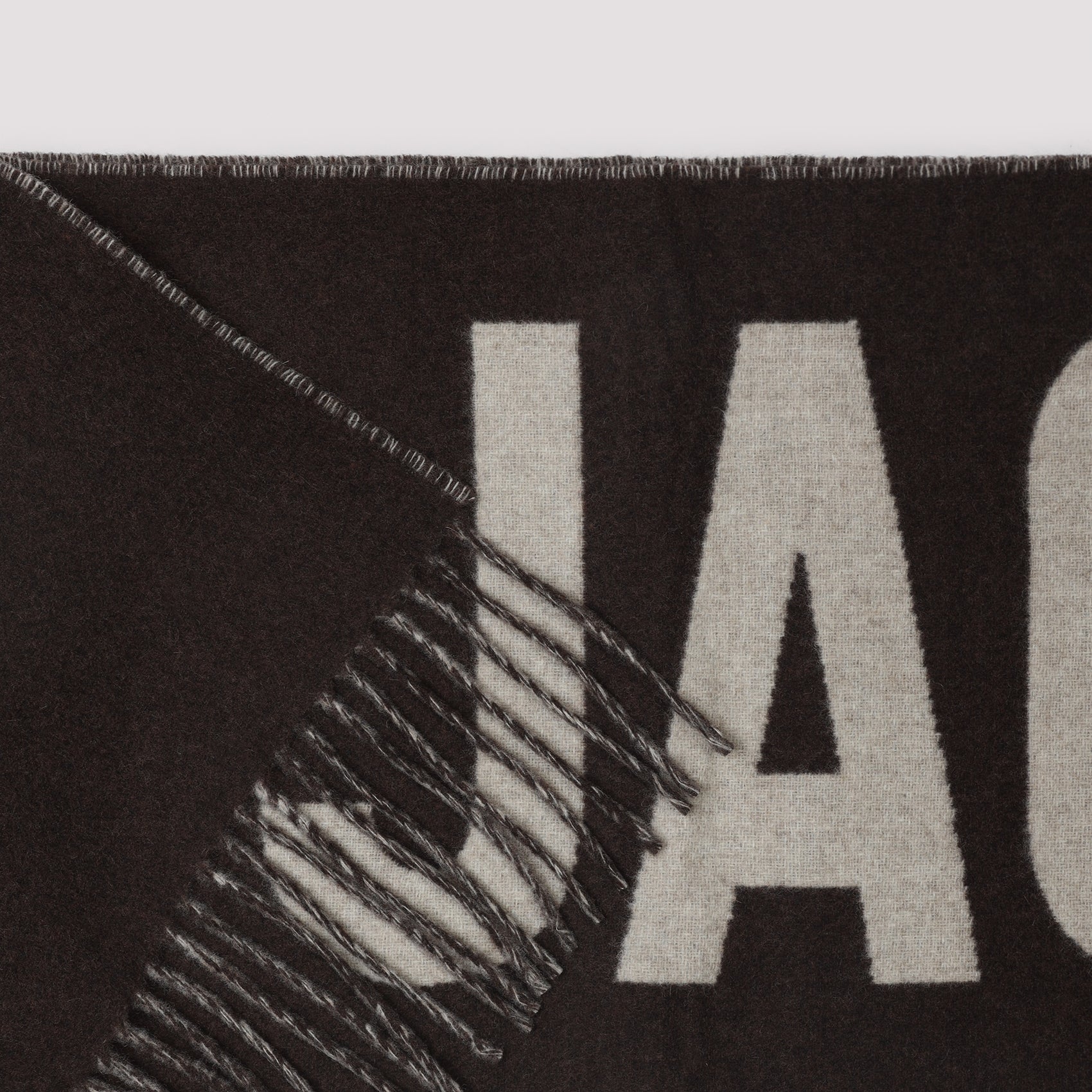 JACQUEMUS The Essential Mens Wool Scarf