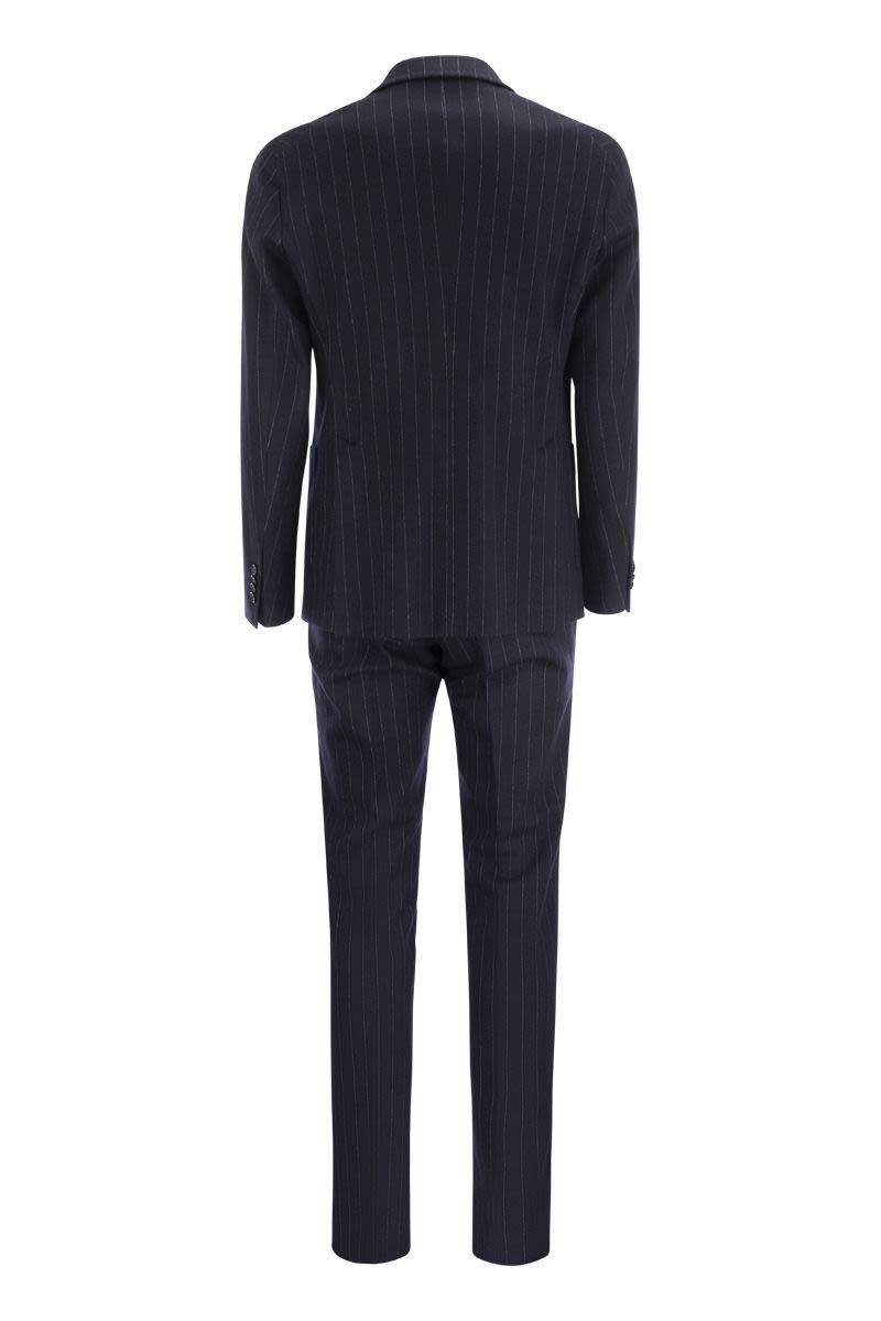 TAGLIATORE Men's Slim Fit Pinstripe Suit
