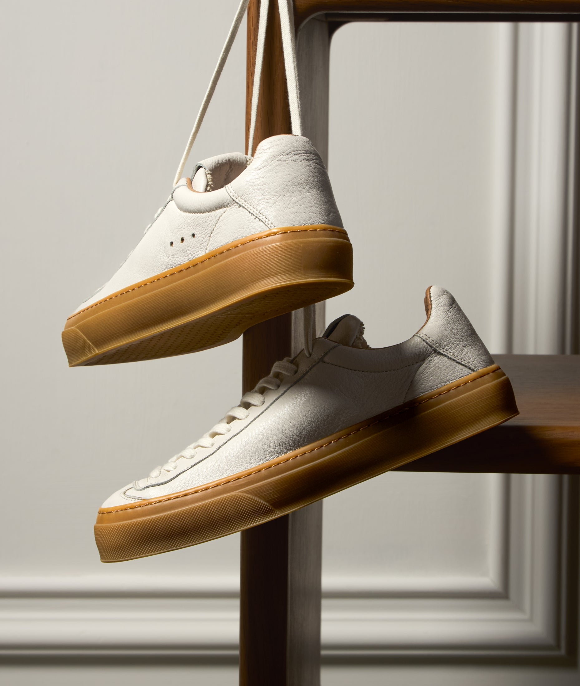 AQUA ALTA VENICE Minimalist Leather Doze Sneakers for Men