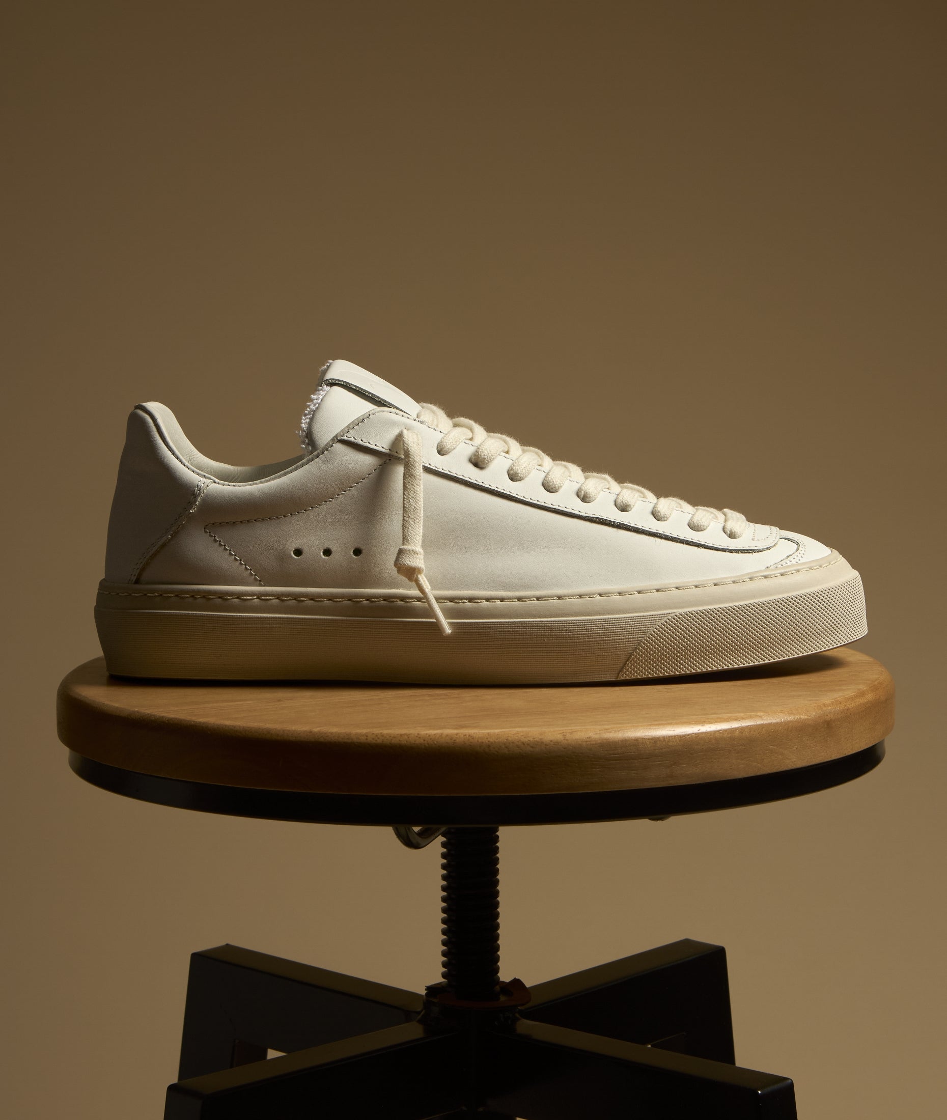 AQUA ALTA VENICE Minimalist Elegance Women's Sneaker - Carryover Collection