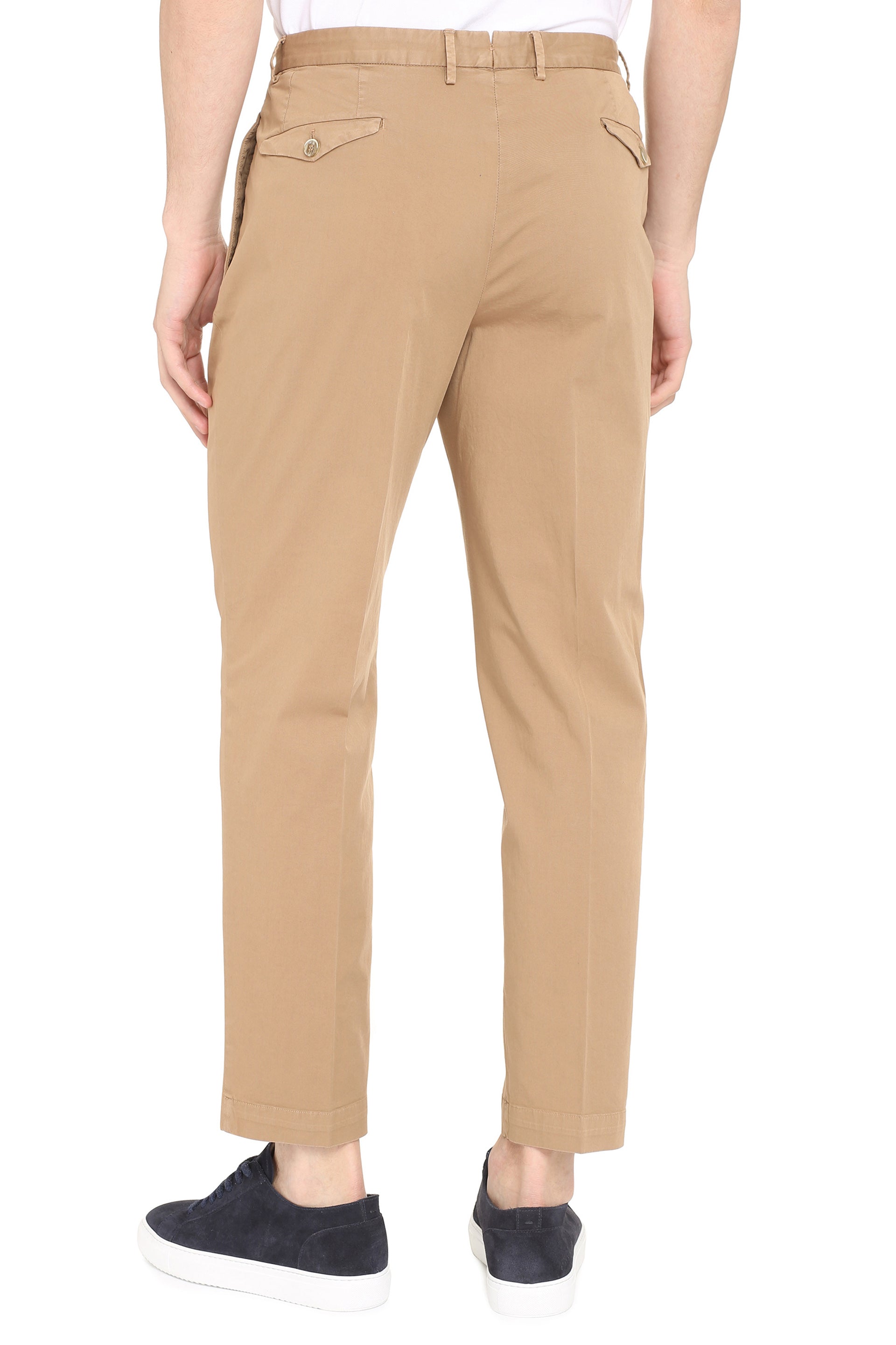 THE (ALPHABET) The Essential Comfort Chino Pants