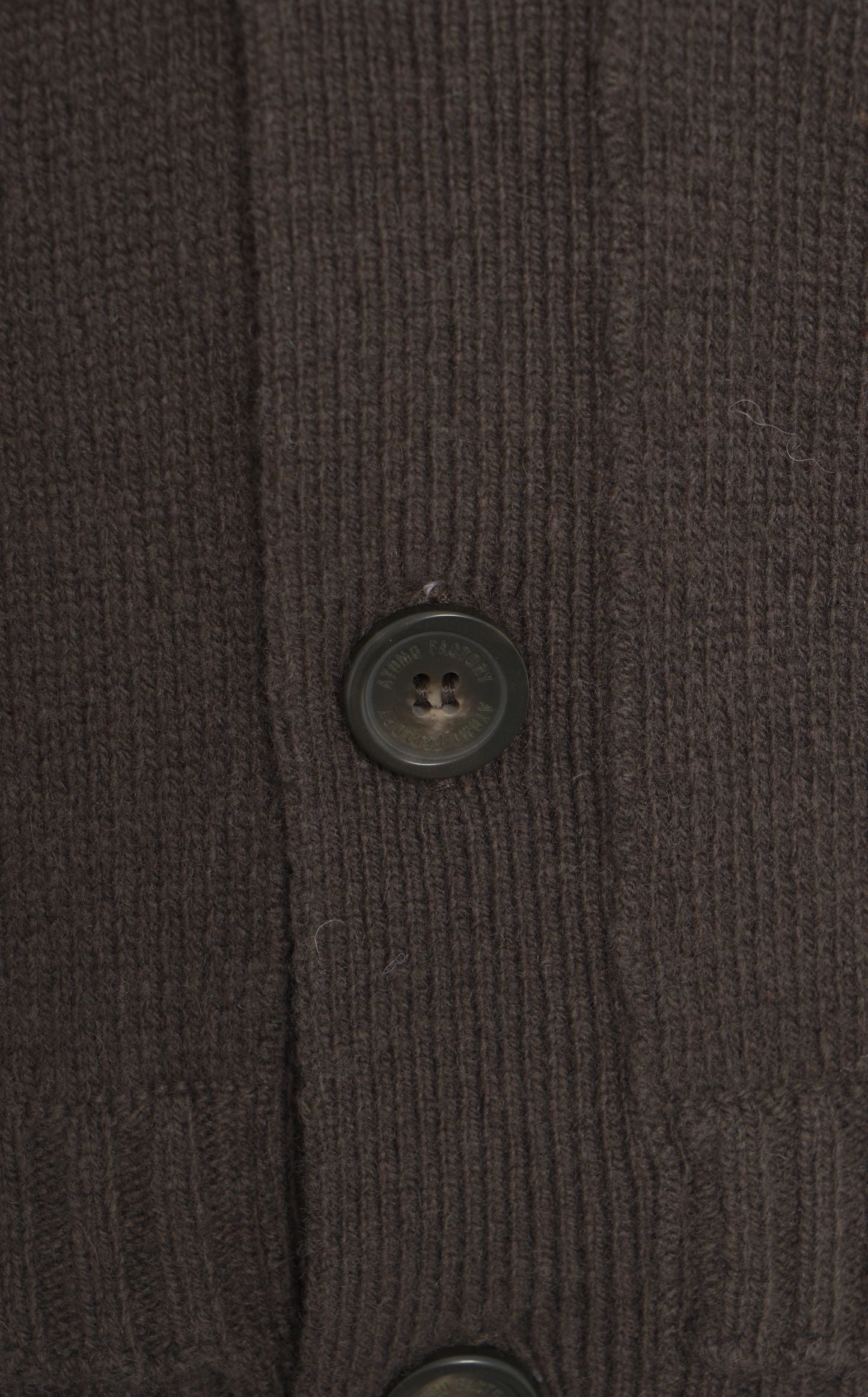 ATOMO FACTORY Classic V-Neck Wool-Cashmere Cardigan