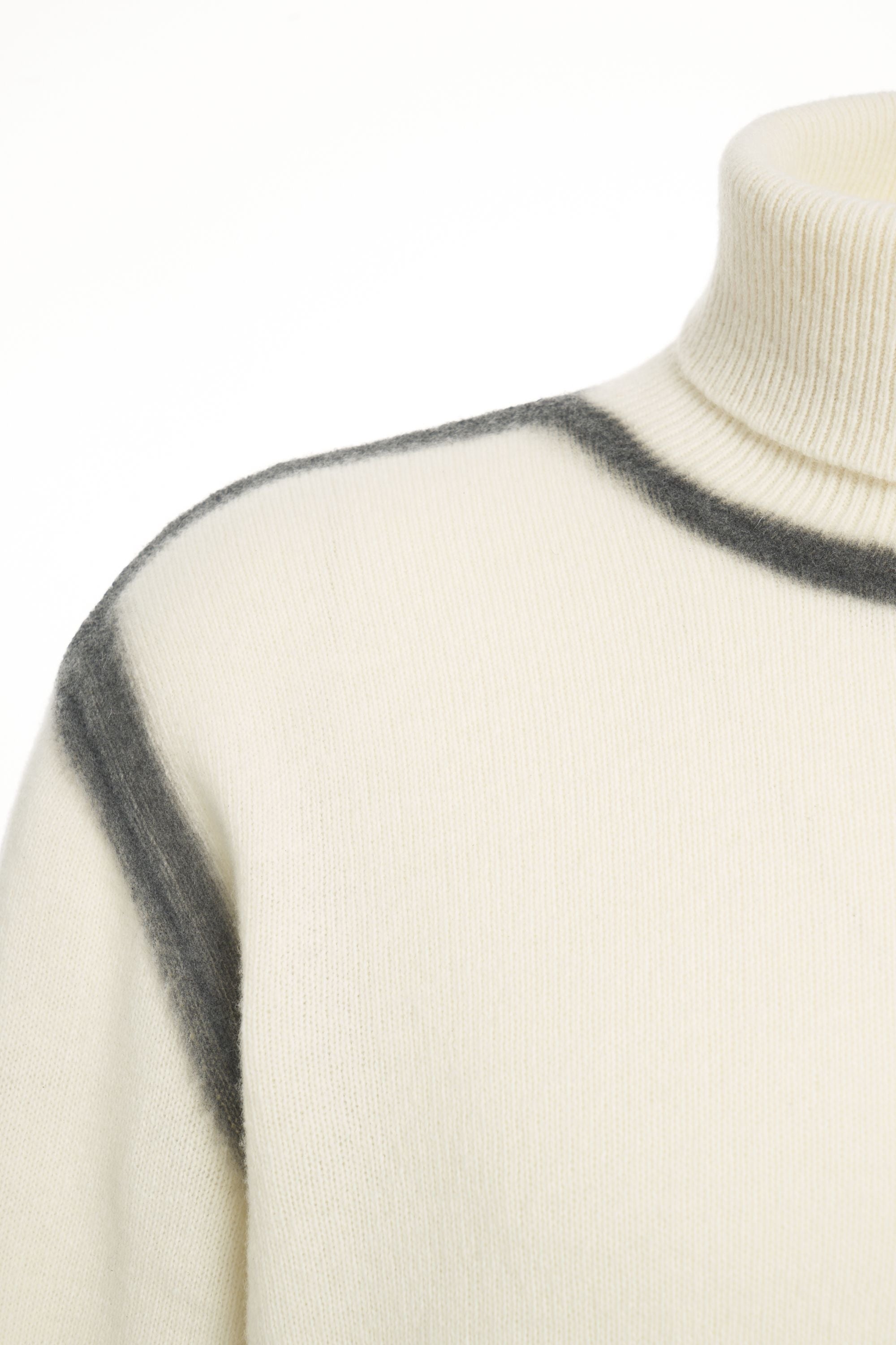 ATOMO FACTORY Modern Fit Turtleneck Sweater for Men