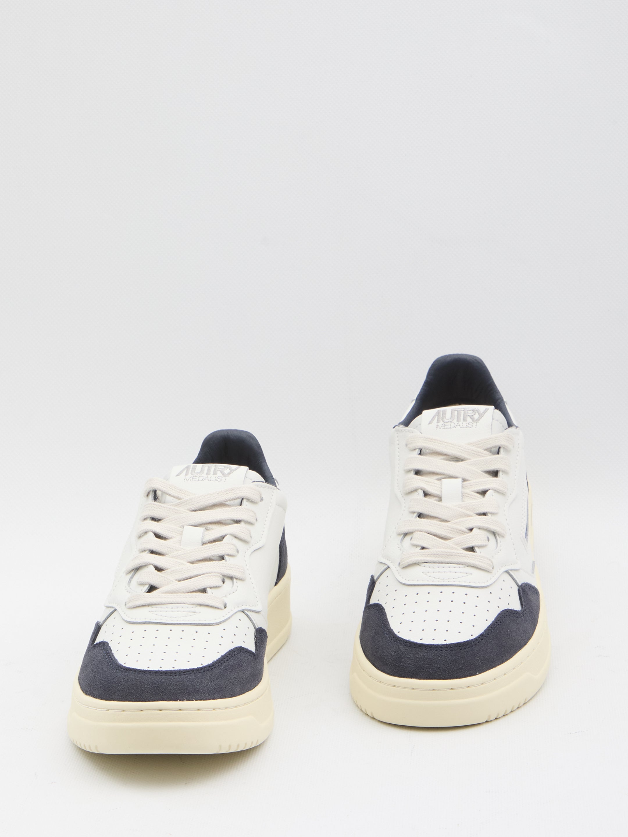 AUTRY Low Medalist Sneaker for Men - SS26
