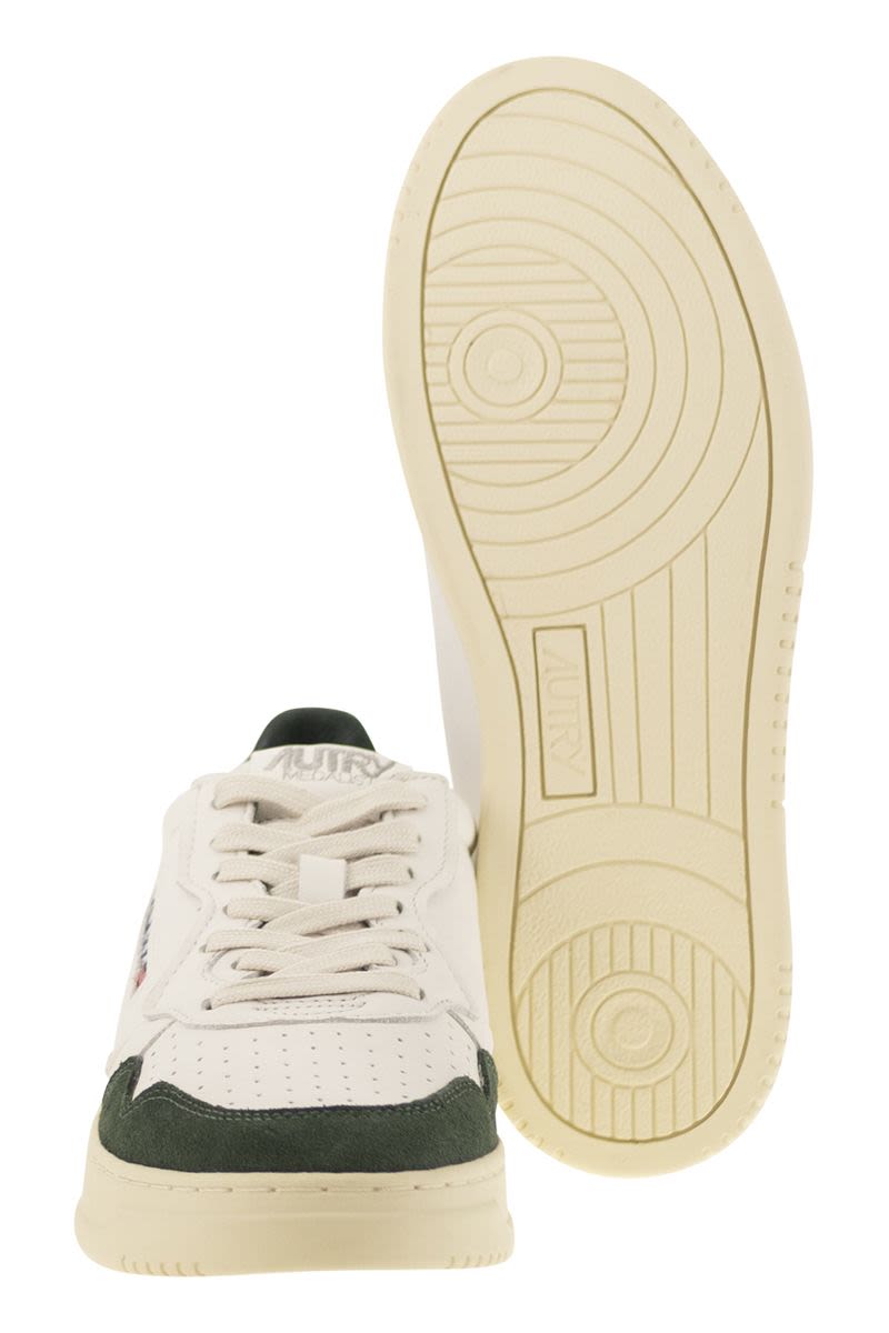 AUTRY Classic Low Top Sneaker - Vintage Inspired with Modern Comfort