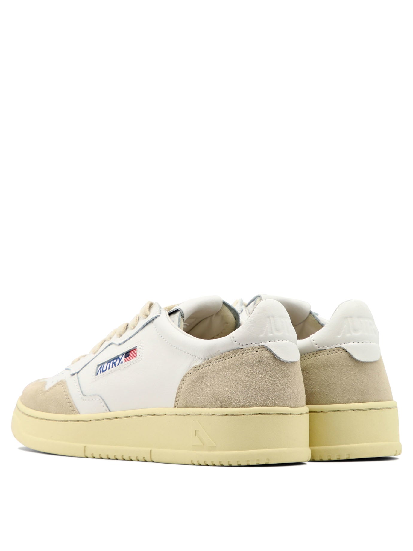 AUTRY 1980s Inspired Low Sneaker