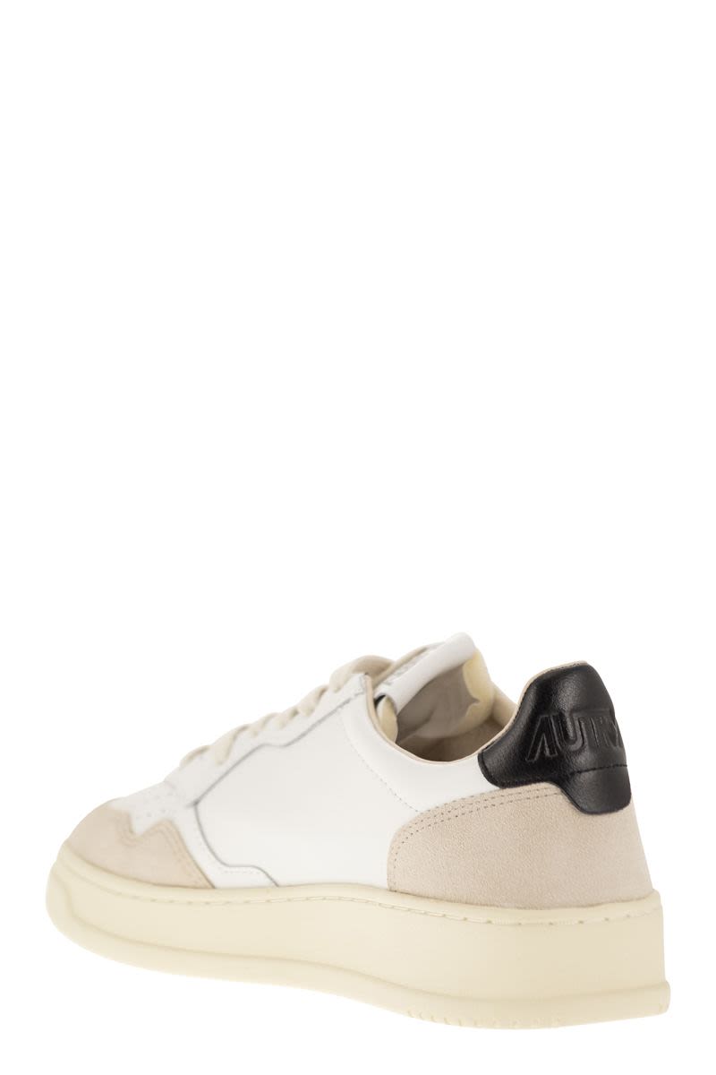 AUTRY Retro-Inspired Low Top Leather and Suede Sneakers