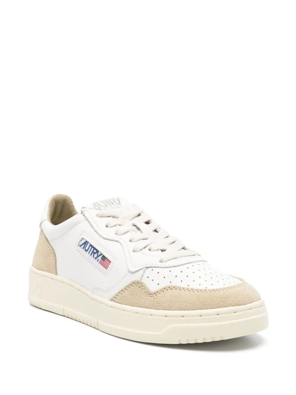 AUTRY Chic Women's Sneakers - FW25 Collection