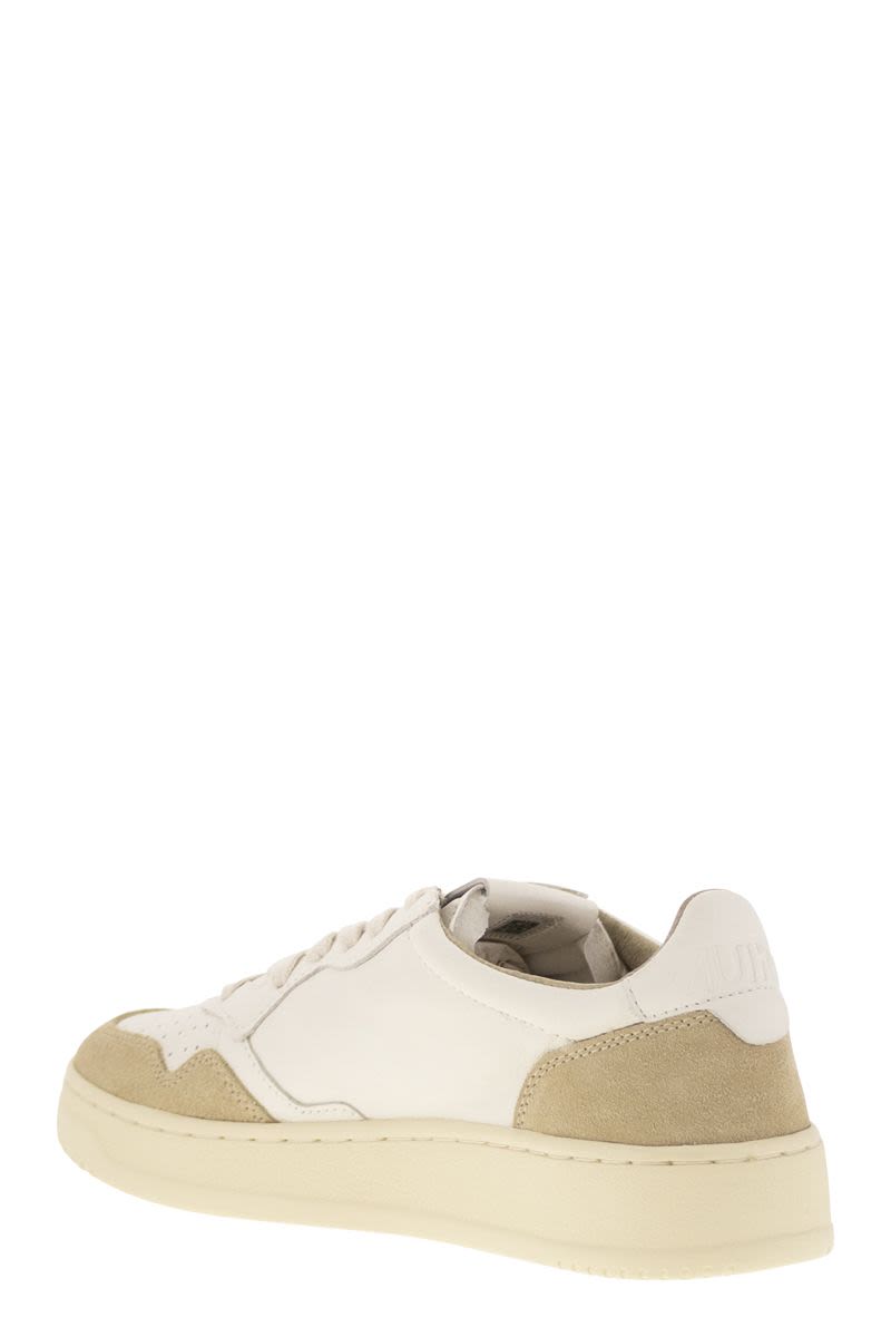 AUTRY Timeless Low-Top Two-Tone Sneakers