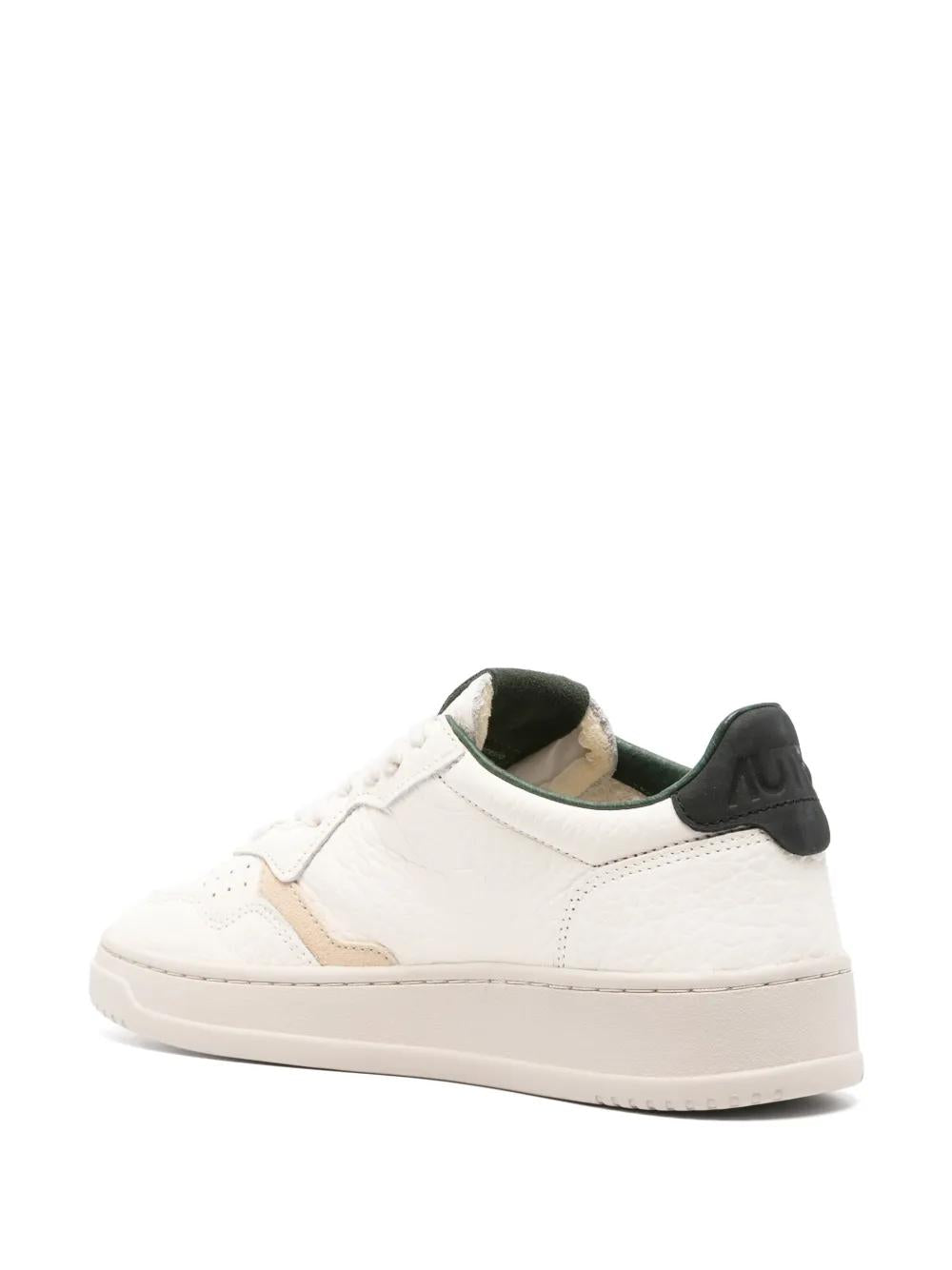AUTRY Women's Medalist Leather Sneakers - SS25