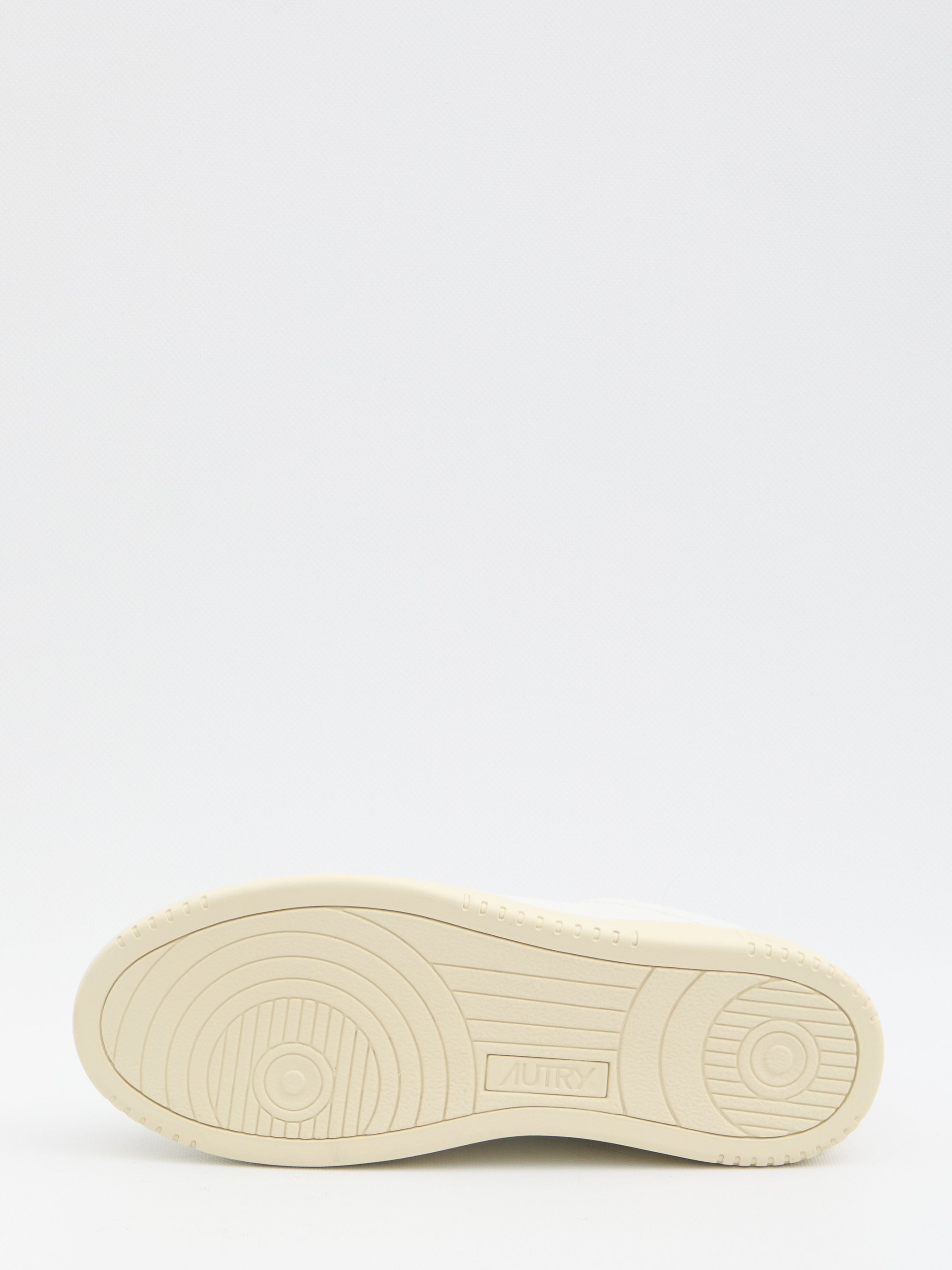 AUTRY Classic Low Sneakers with Padded Collar