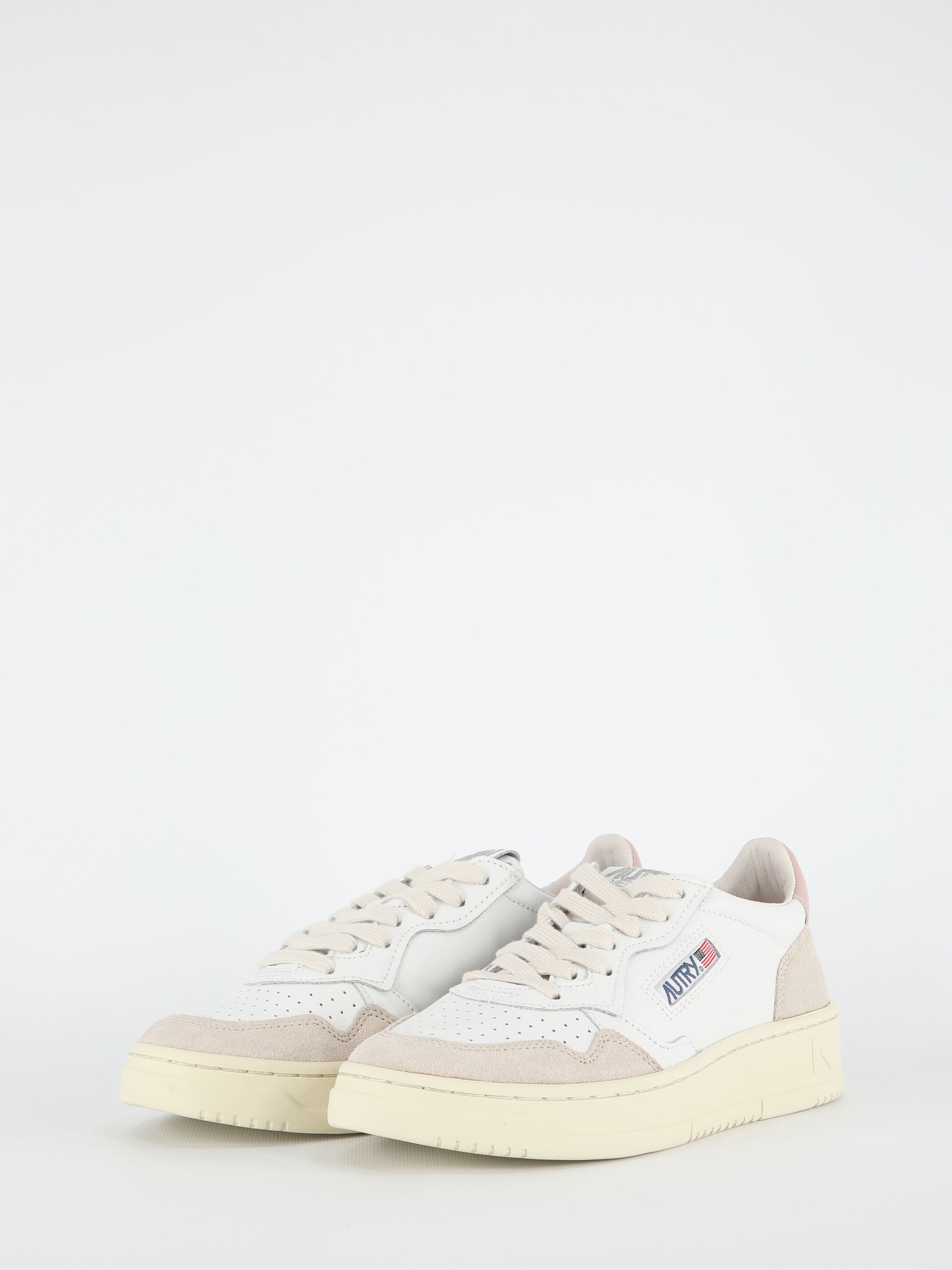 AUTRY Classic Medalist Sneaker for Women - SS25 Collection