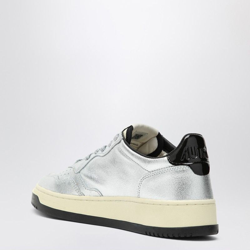 AUTRY Low Top Leather Sneaker for Women