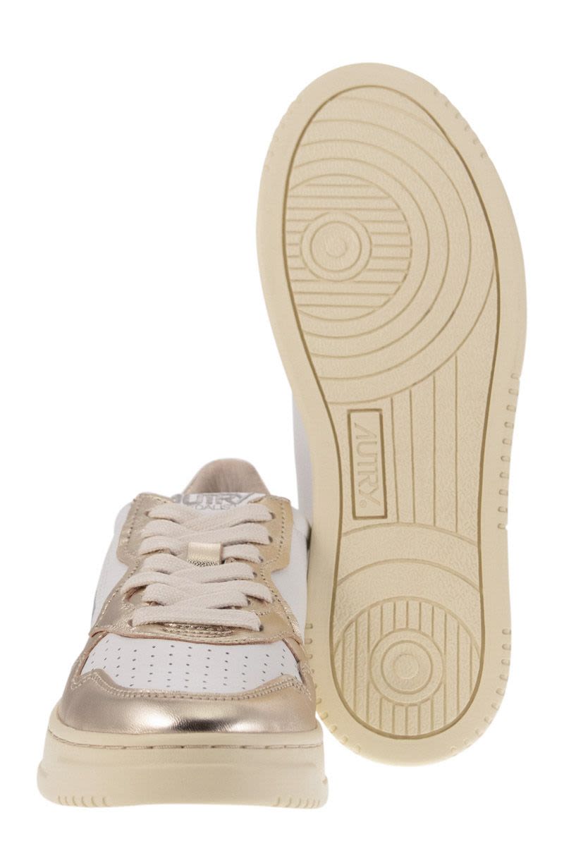 AUTRY Medalist Low Bicolor Sneakers for Women