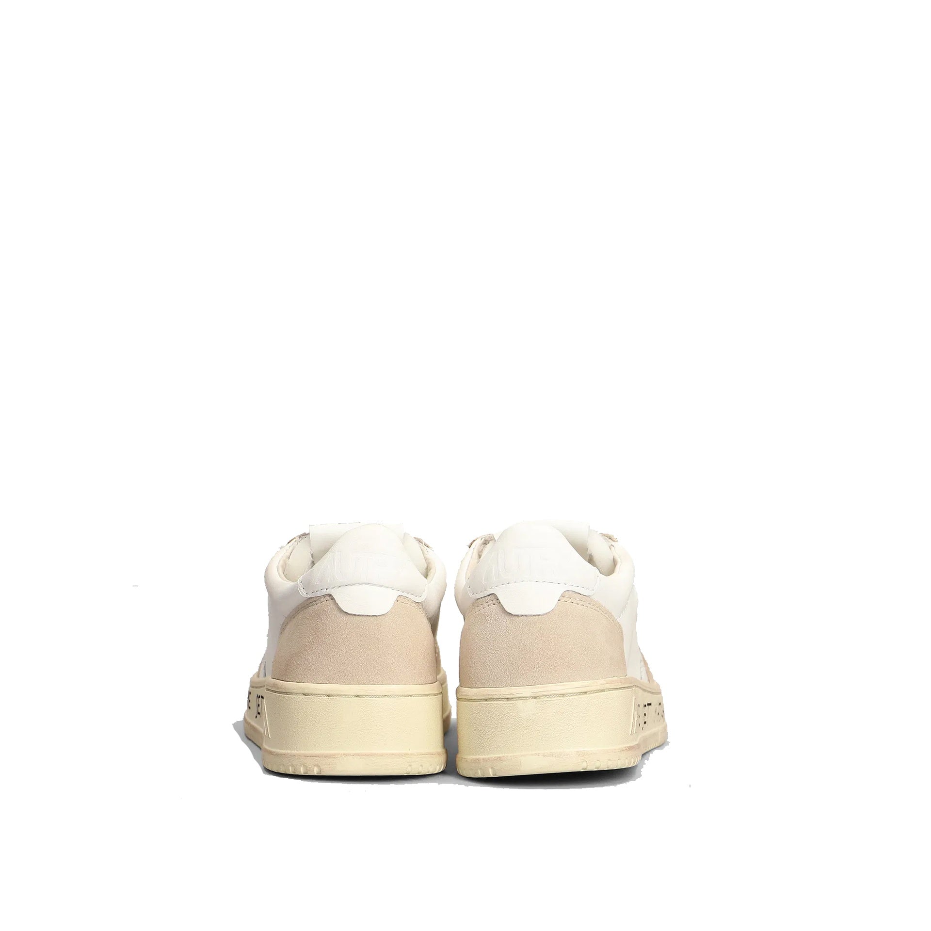 AUTRY Medalist Low Sneakers - Stylish and Comfortable