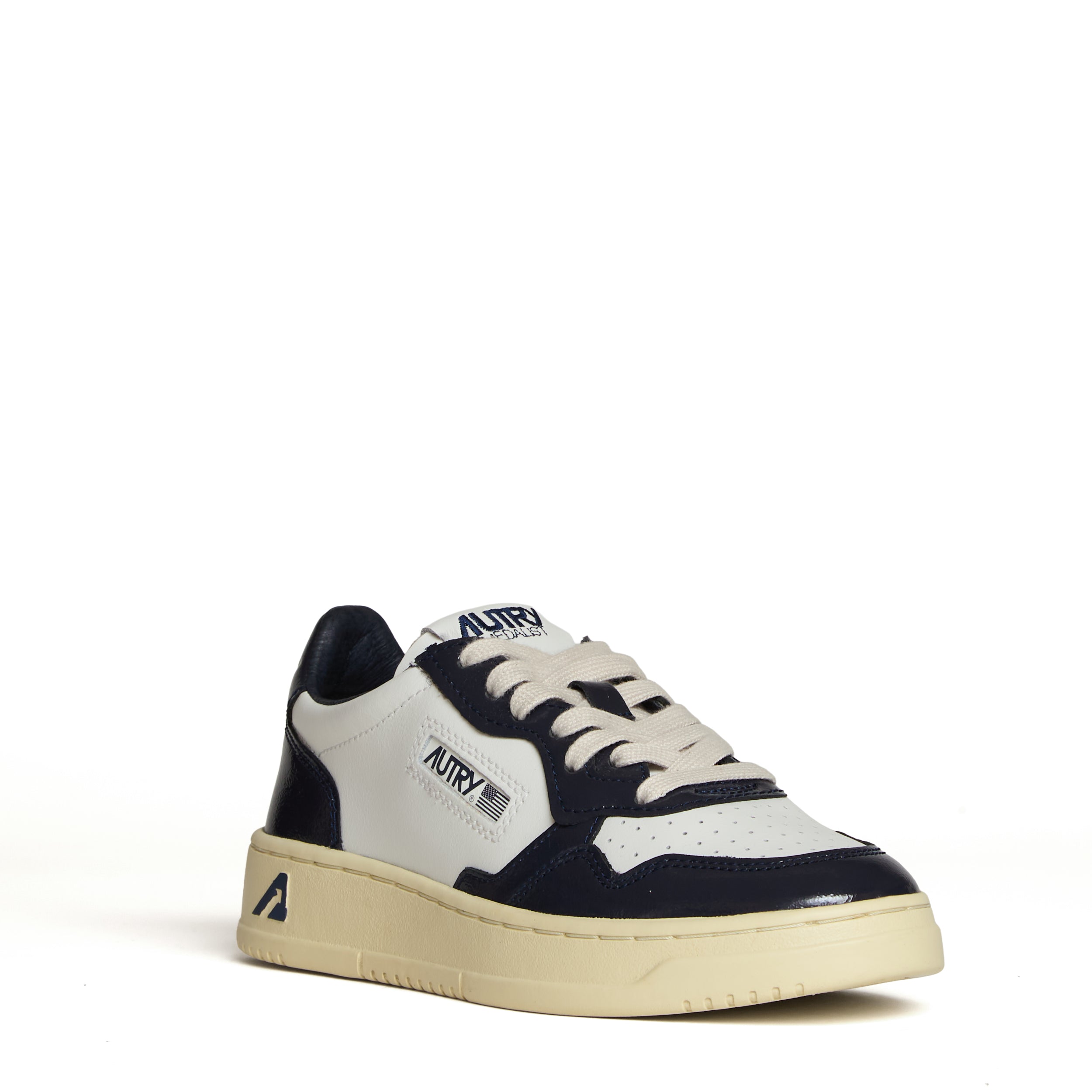 AUTRY Medalist Low Sneakers for Women