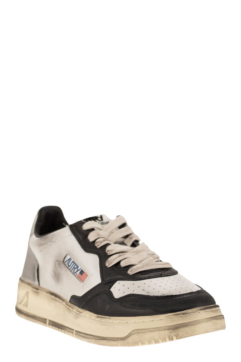 AUTRY Super Vintage Low Top Trainer for Men