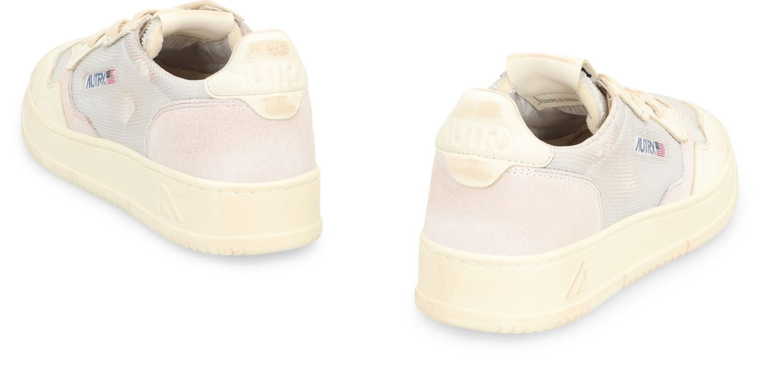 AUTRY Vintage-Inspired Women's Low-Top Sneakers