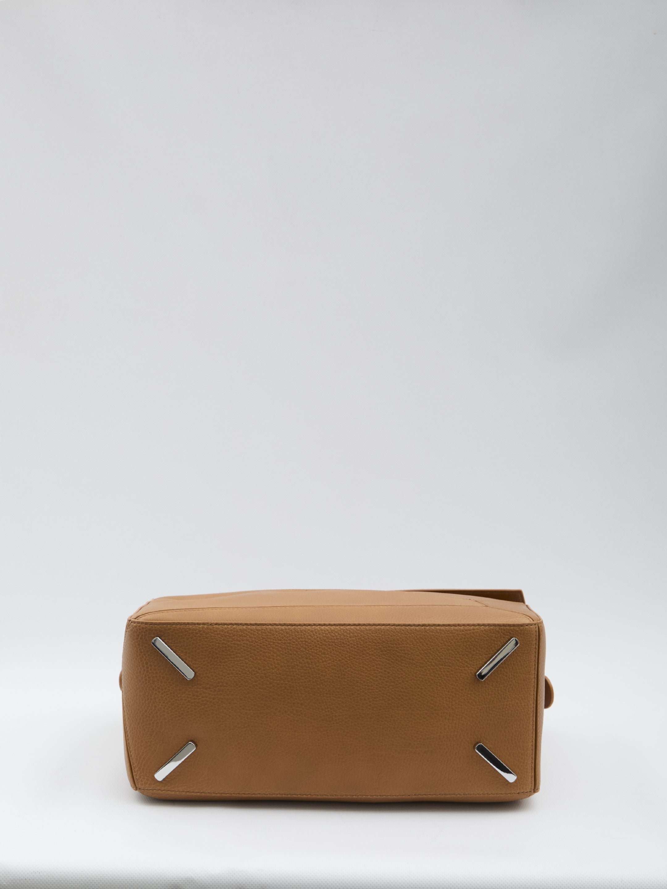 LOEWE Large Geometric Design Handbag - 21.5 x 33 x 14.7 cm