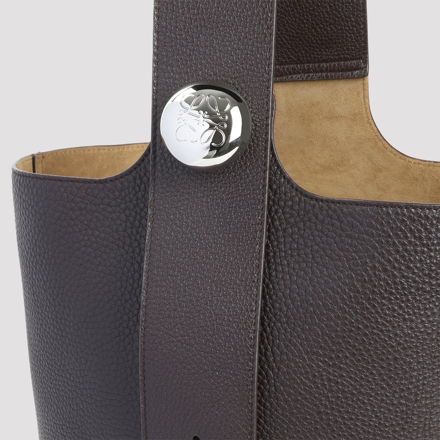 LOEWE Large Pebble Bucket Bag