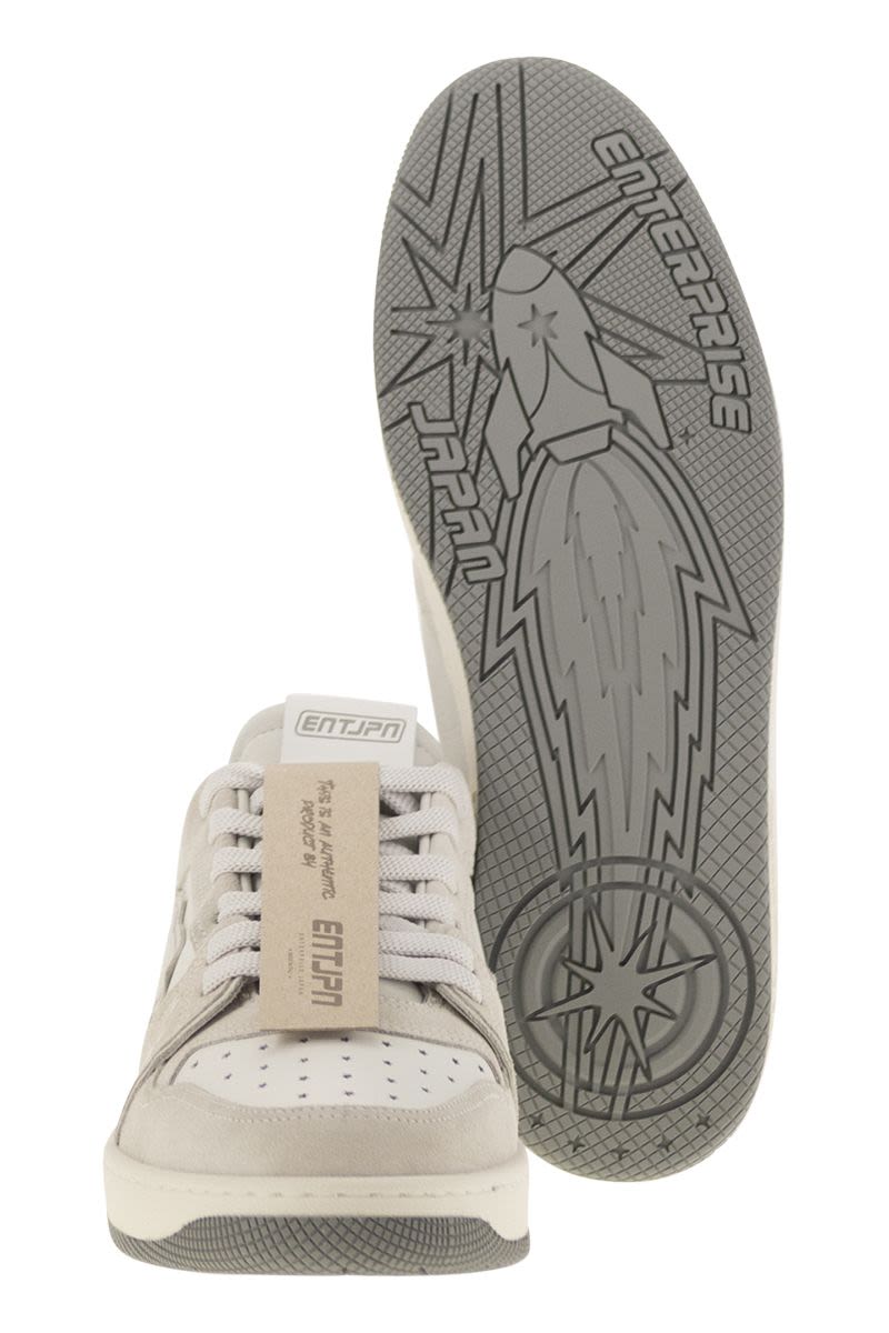 JAPAN ENTERPRISE Urban-Inspired Egg Rocket Sneakers - 3.5 cm Sole Height