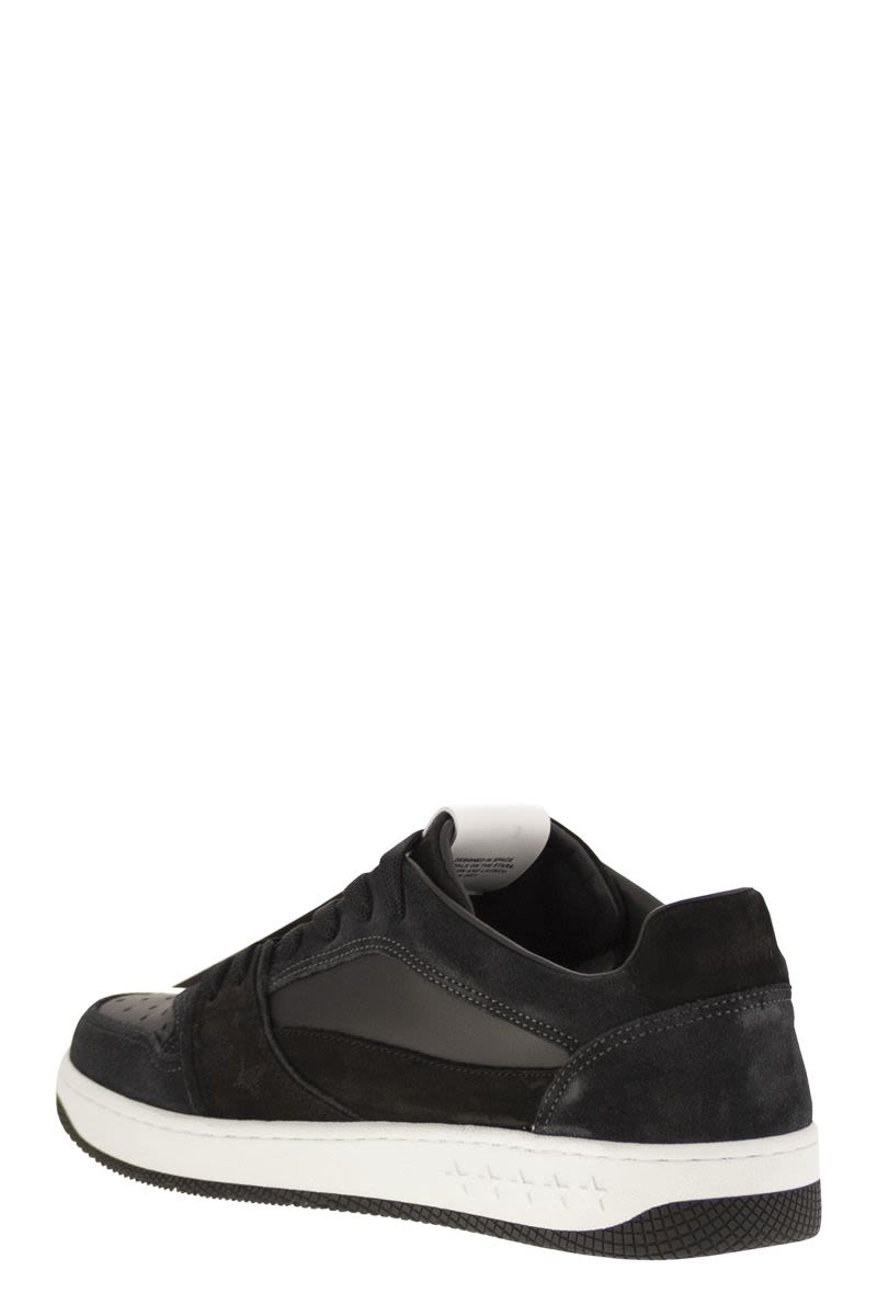 JAPAN ENTERPRISE Urban-Inspired Egg Rocket Sneakers - 3.5 cm Sole Height