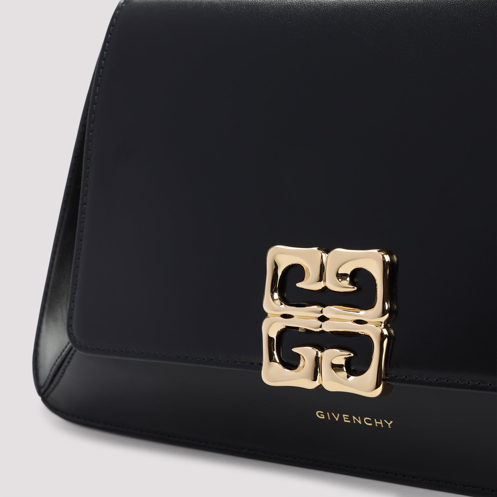 GIVENCHY 100% Leather Handbag - SS25 Collection