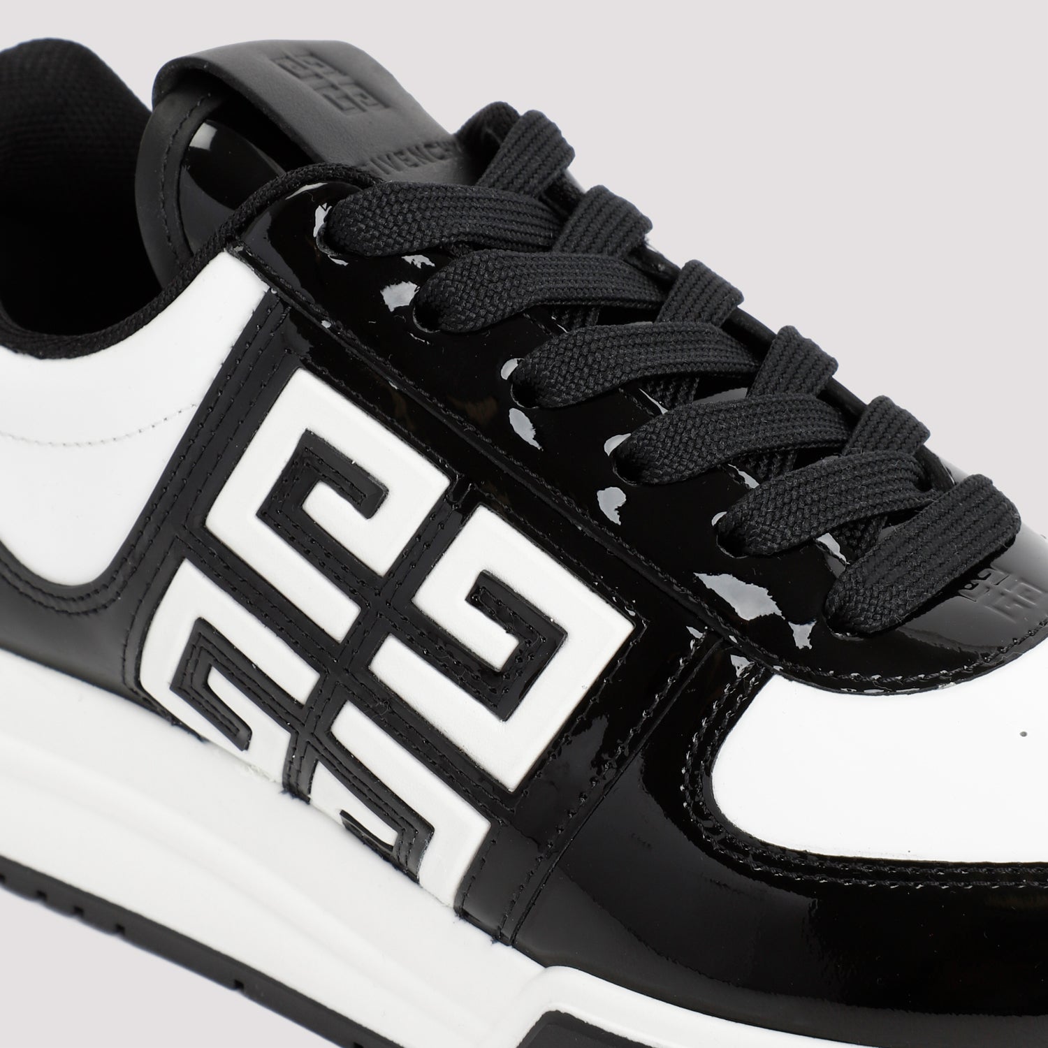 GIVENCHY Low-Top Women's Fashion Sneaker