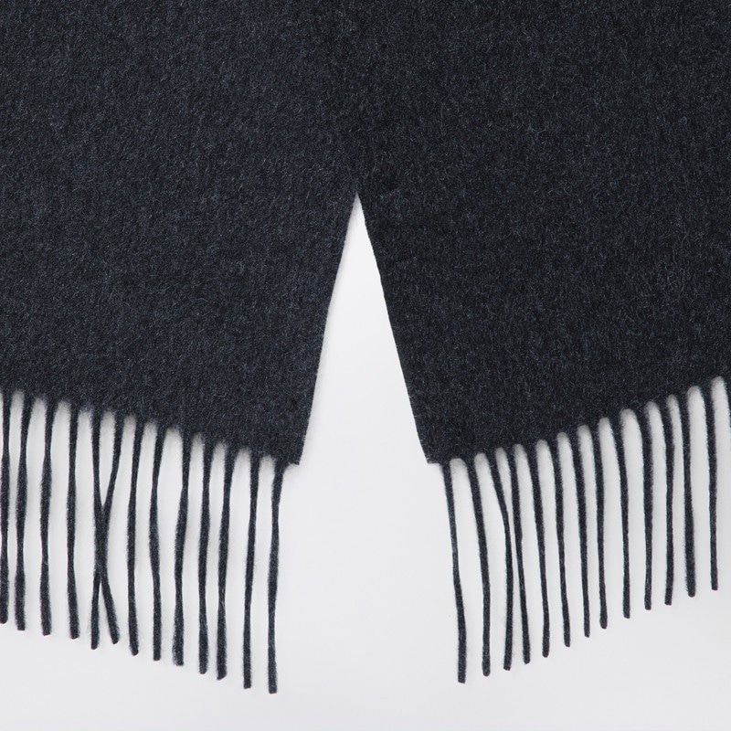 DESTIN Wool Scarf with Small Fringed Edges