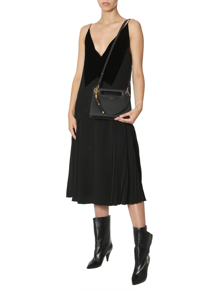 GIVENCHY Chic Sleeveless Dress